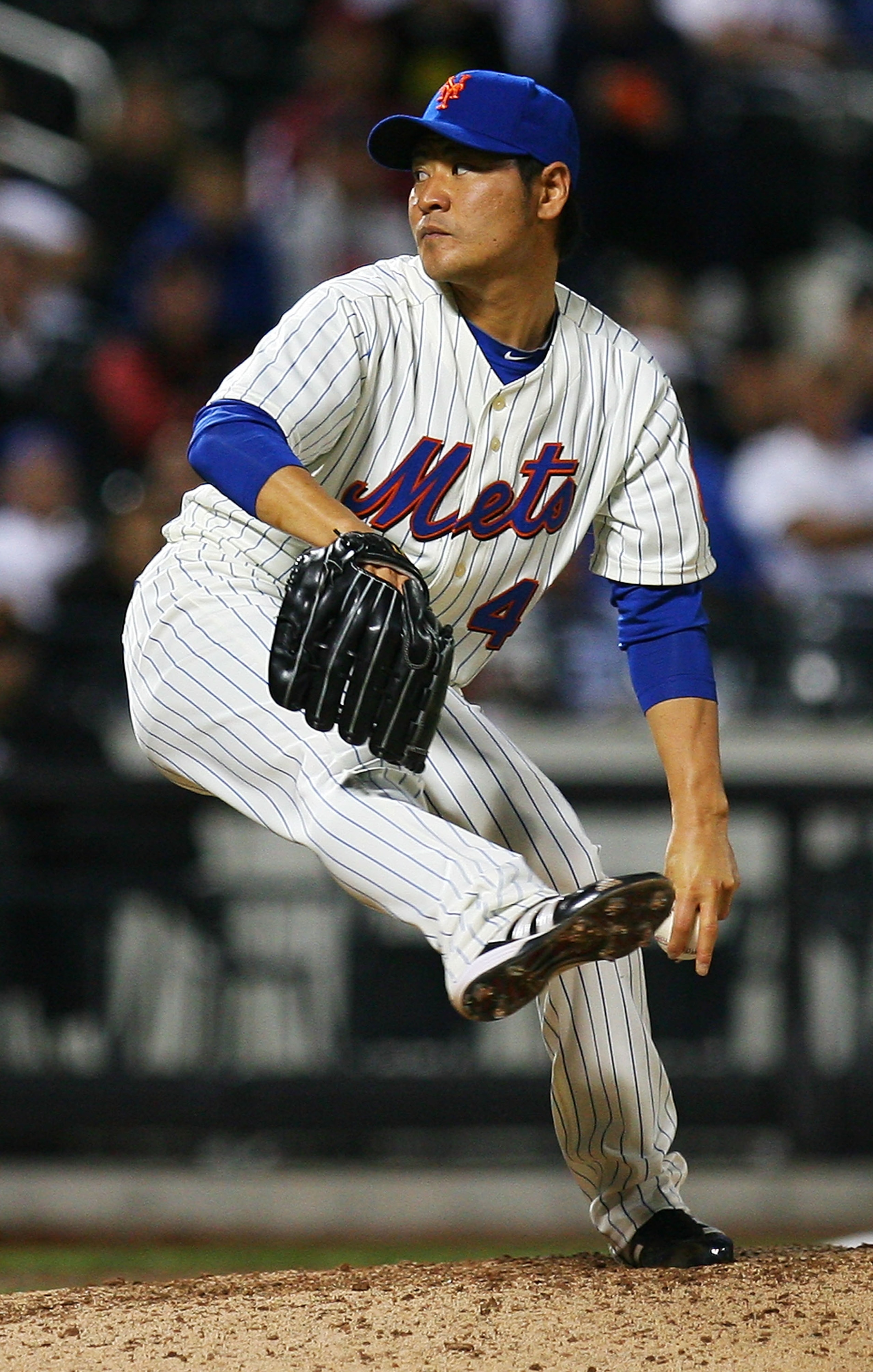 NEW YORK - SEPTEMBER 15:  Hisanori Takahashi #47 of the New York Mets pitches against the Pittsburgh Pirates on September 15, 2010 at Citi Field in the Flushing neighborhood of the Queens borough of New York City.  (Photo by Andrew Burton/Getty Images)
