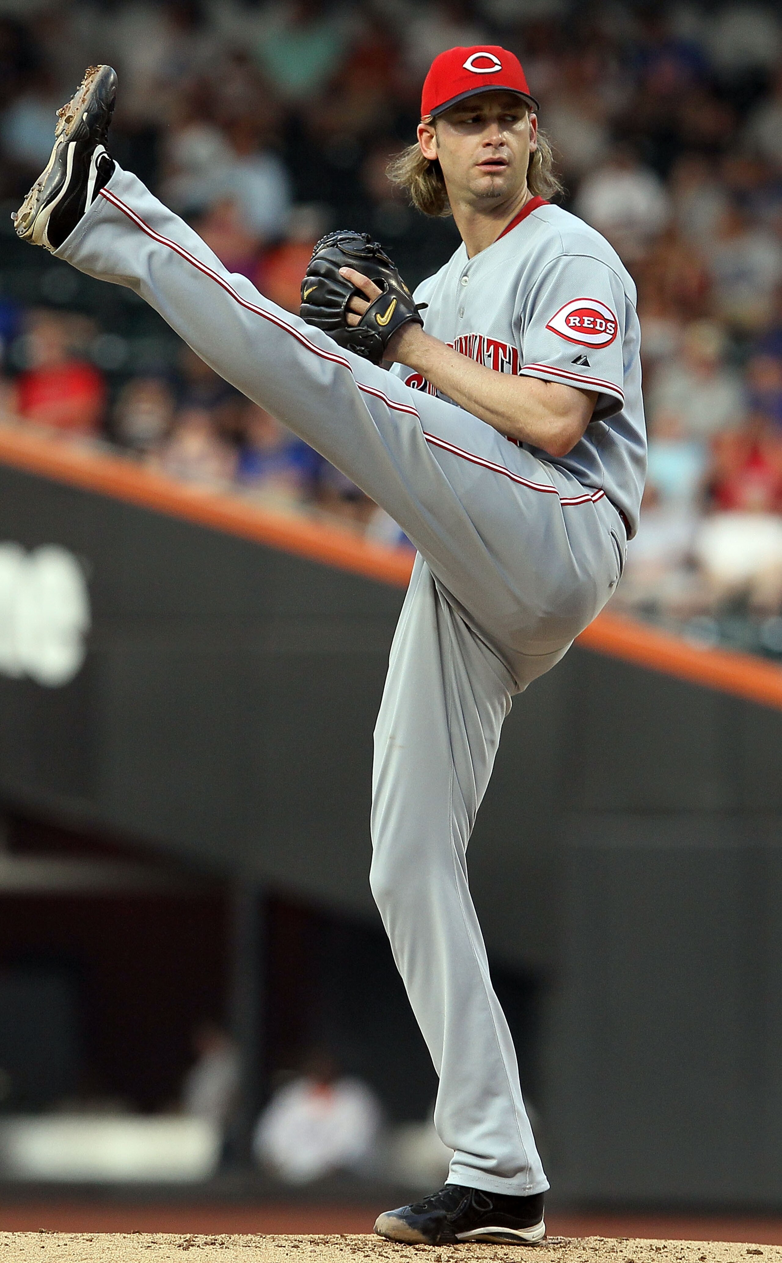 NEW YORK - JULY 07:  Bronson Arroyo #61 of the Cincinnati Reds delivers a pitch against the New York Mets on July 7, 2010 at Citi Field in the Flushing neighborhood of the Queens borough of New York City.  (Photo by Jim McIsaac/Getty Images)