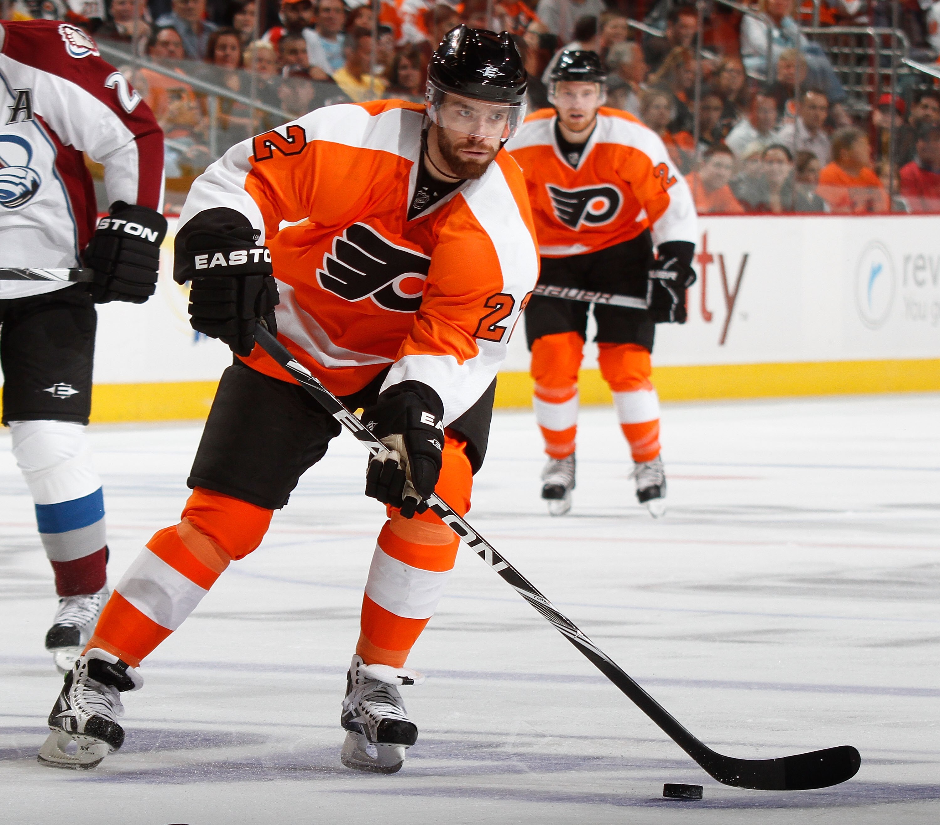 PHILADELPHIA - OCTOBER 11:  Ville Leino #22 of the Philadelphia Flyers skates in a hockey game against the Colorado Avalanche at the Wells Fargo Center on October 11, 2010 in Philadelphia, Pennsylvania.  (Photo by Paul Bereswill/Getty Images)
