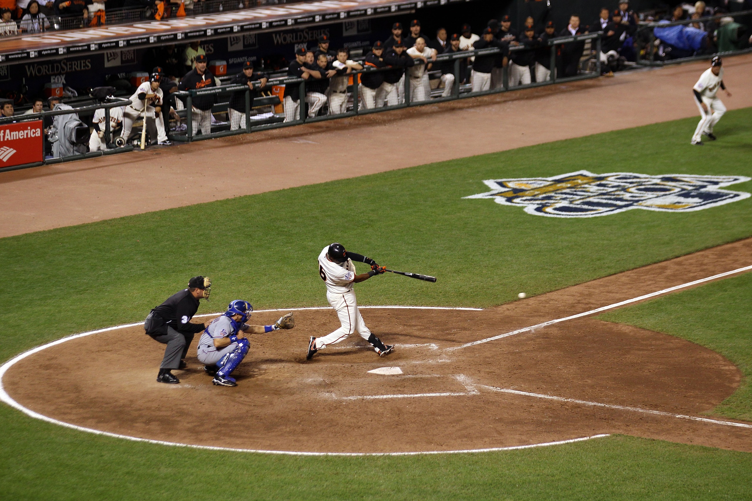 SAN FRANCISCO - OCTOBER 28:  Edgar Renteria #16 of the San Francisco Giants hits a two-run single in the eighth inning while taking on the Texas Rangers in Game Two of the 2010 MLB World Series at AT&T Park on October 28, 2010 in San Francisco, California