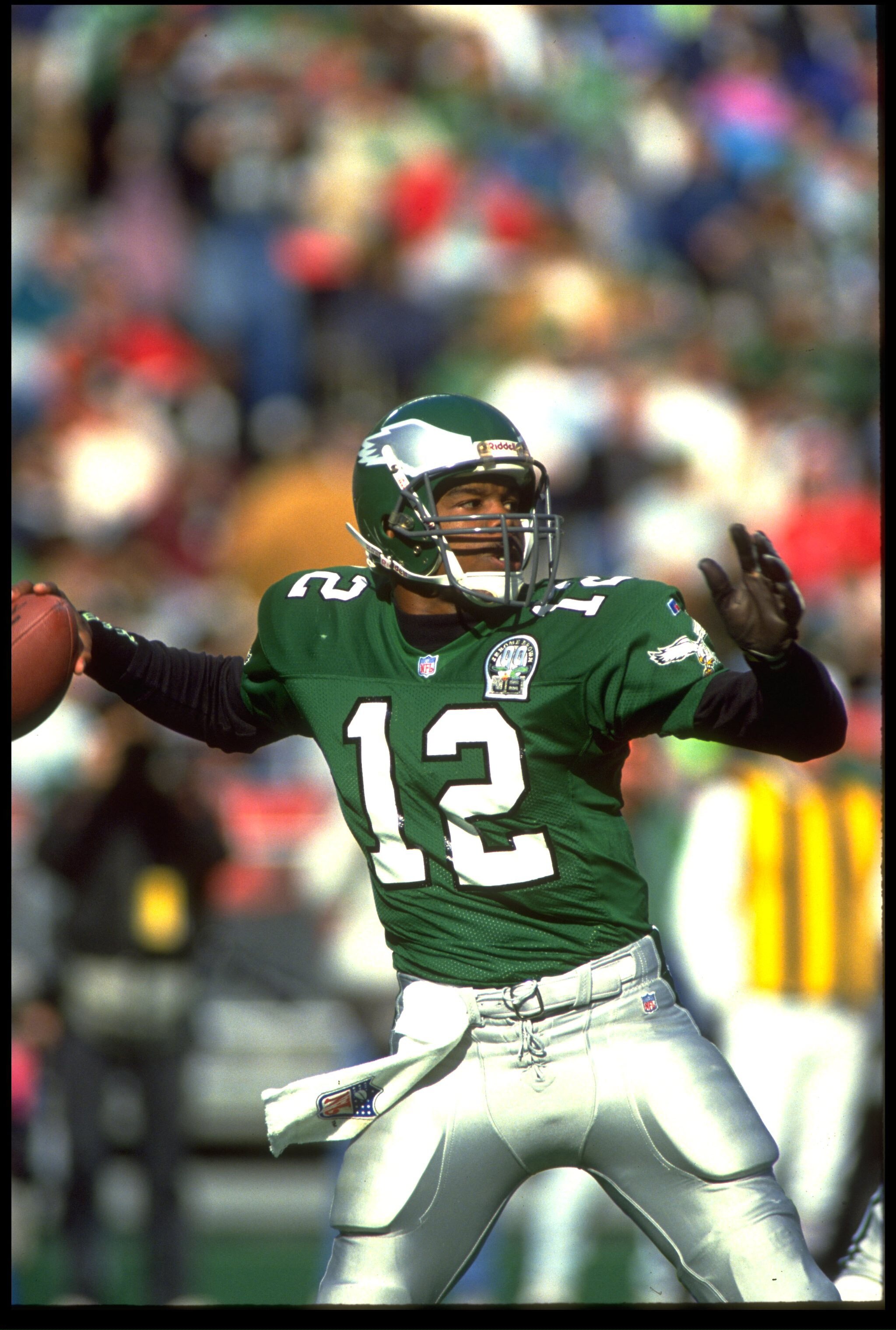 25 OCT 1992:  RANDALL CUNNINGHAM, QUARTERBACK FOR THE PHILADELPHIA EAGLES, FIRES A PASS DURING THEIR 7-3 WIN OVER THE PHOENIX CARDINALS AT VETERANS STADIUM IN PHILADELPHIA, PENNSYLVANIA.  MANDATORY CREDIT:  RICK STEWART/ALLSPORT