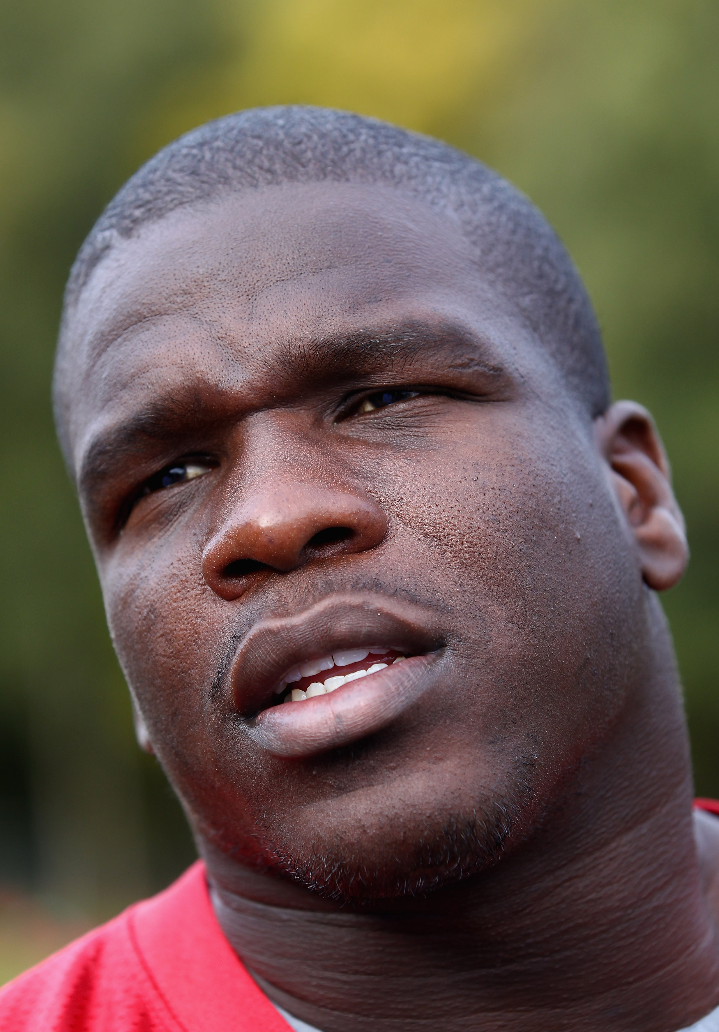 HERTFORD, ENGLAND - OCTOBER 27:  Frank Gore of the San Francisco 49ers talks to the media outside The Grove Hotel on October 27, 2010 in Hertford, England. The San Francisco 49ers will meet the Denver Broncos in the NFL International Series regular-season