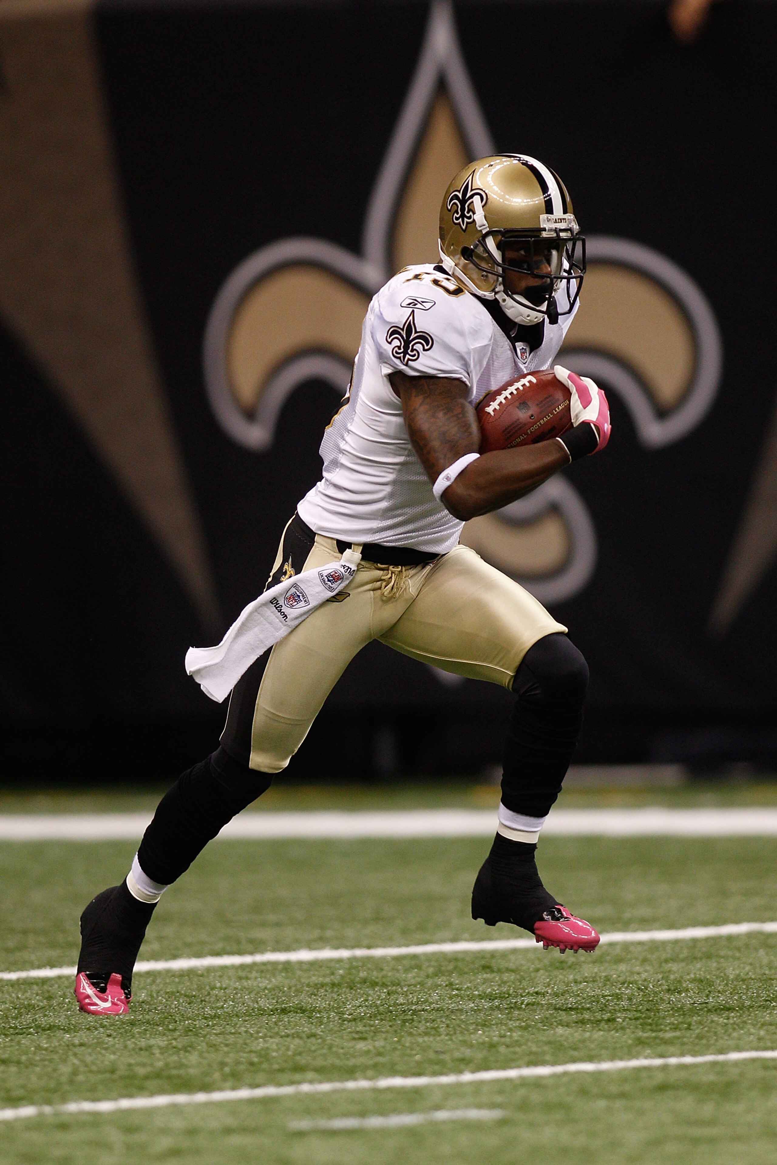 NEW ORLEANS - OCTOBER 24:  Courtney Roby #15 of the New Orleans Saints in action during the game against the Cleveland Browns at the Louisiana Superdome on October 24, 2010 in New Orleans, Louisiana.  (Photo by Chris Graythen/Getty Images)