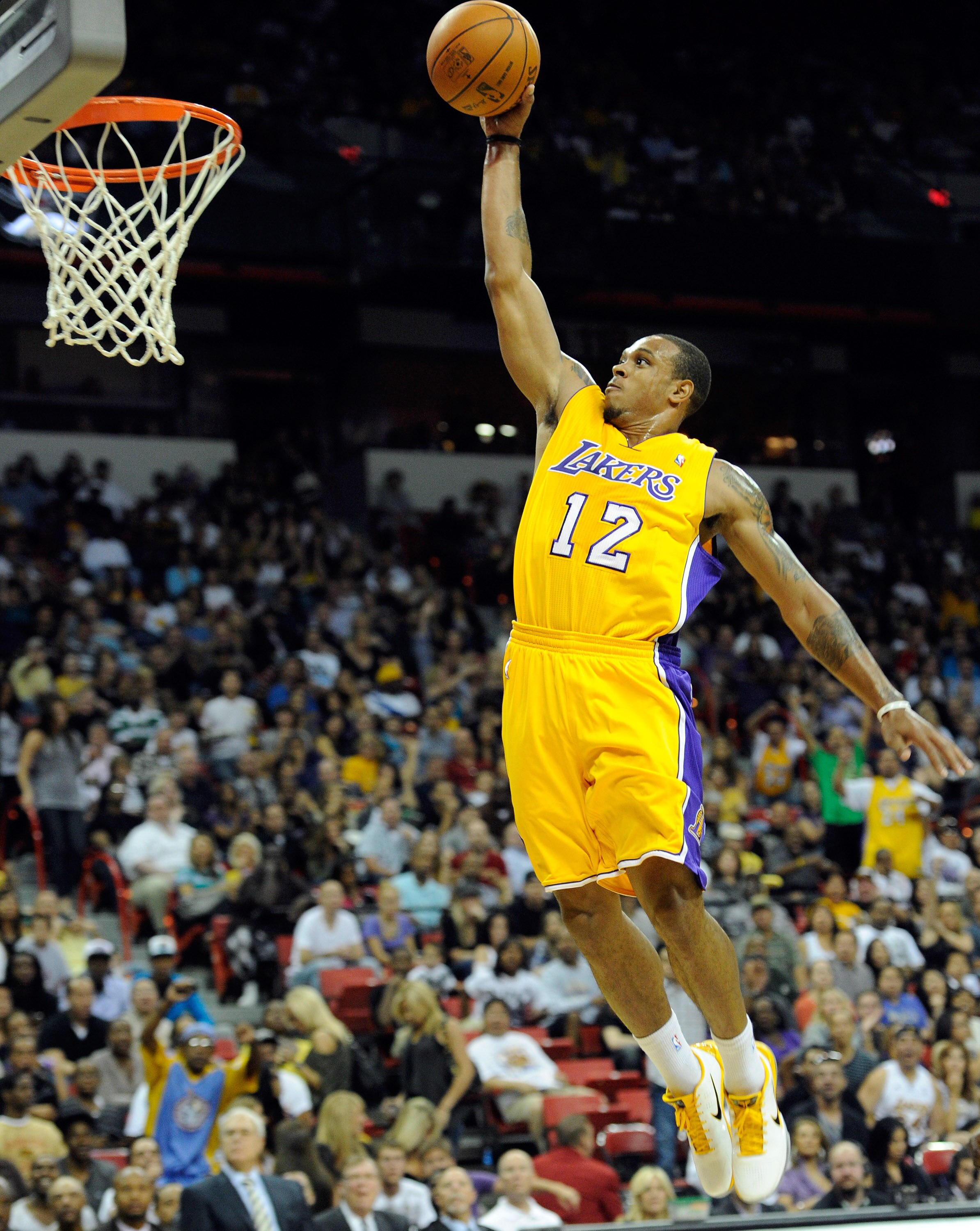 LAS VEGAS - OCTOBER 13:  Shannon Brown #12 of the Los Angeles Lakers goes in for a dunk against the Sacramento Kings during their preseason game at the Thomas & Mack Center October 13, 2010 in Las Vegas, Nevada. The Lakers won 98-95. NOTE TO USER: User ex
