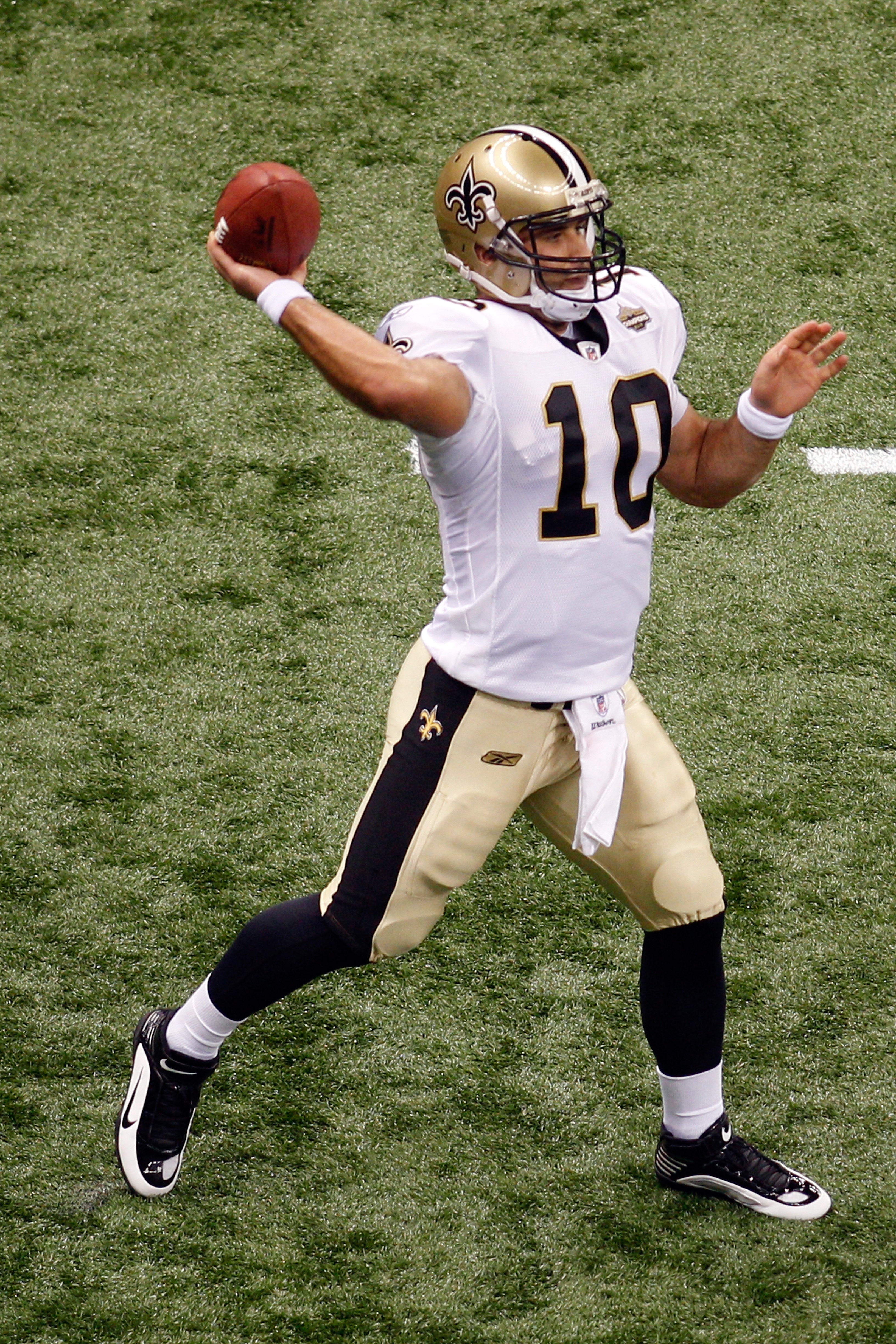 NEW ORLEANS - SEPTEMBER 09:  Chase Daniel #10 of the New Orleans Saints warms up during pregame against the Minnesota Vikings at the Louisiana Superdome on September 9, 2010 in New Orleans, Louisiana.  (Photo by Chris Graythen/Getty Images)
