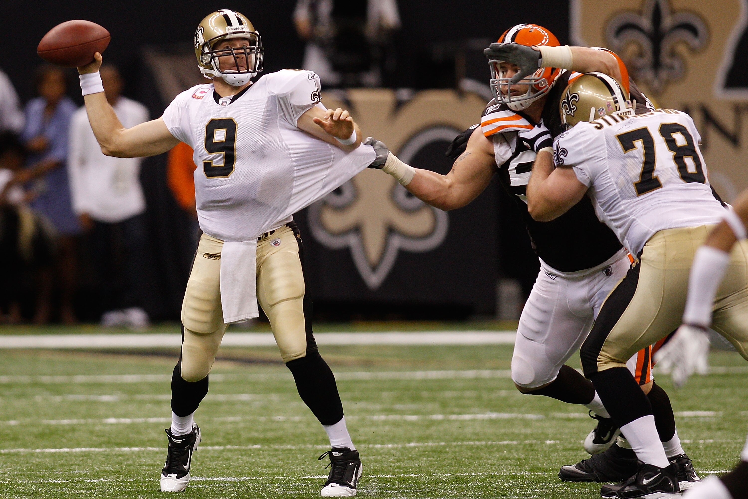 NEW ORLEANS - OCTOBER 24: Drew Brees #9 of the New Orleans Saints in action during the game against the Cleveland Browns at the Louisiana Superdome on October 24, 2010 in New Orleans, Louisiana. (Photo by Chris Graythen/Getty Images) NEW ORLEANS - OCTOBER 24: Drew Brees #9 of the New Orleans Saints in action during the game against the Cleveland Browns at the Louisiana Superdome on October 24, 2010 in New Orleans, Louisiana. (Photo by Chris Graythen/Getty Images)
