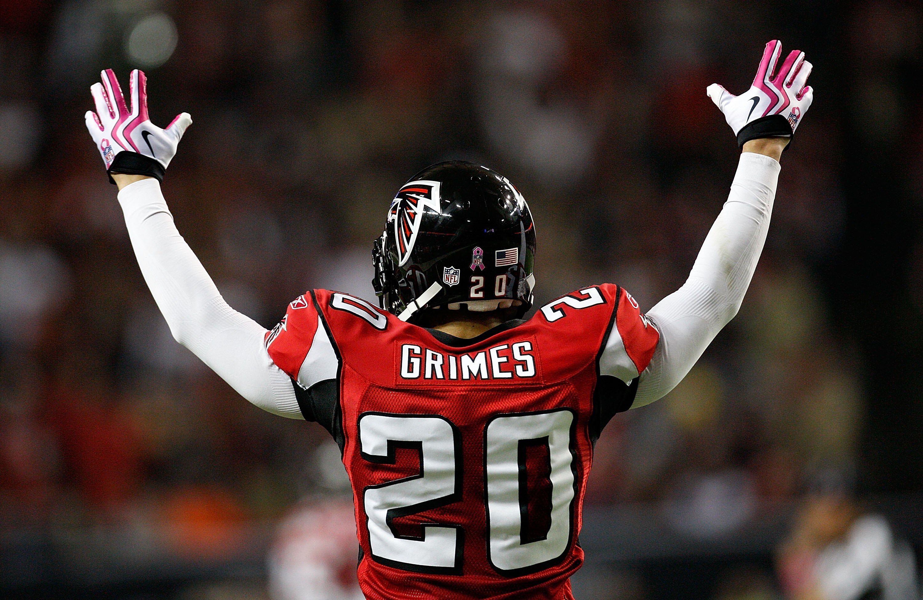 ATLANTA - OCTOBER 18:  Brent Grimes #20 of the Atlanta Falcons against the Chicago Bears at Georgia Dome on October 18, 2009 in Atlanta, Georgia.  (Photo by Kevin C. Cox/Getty Images)