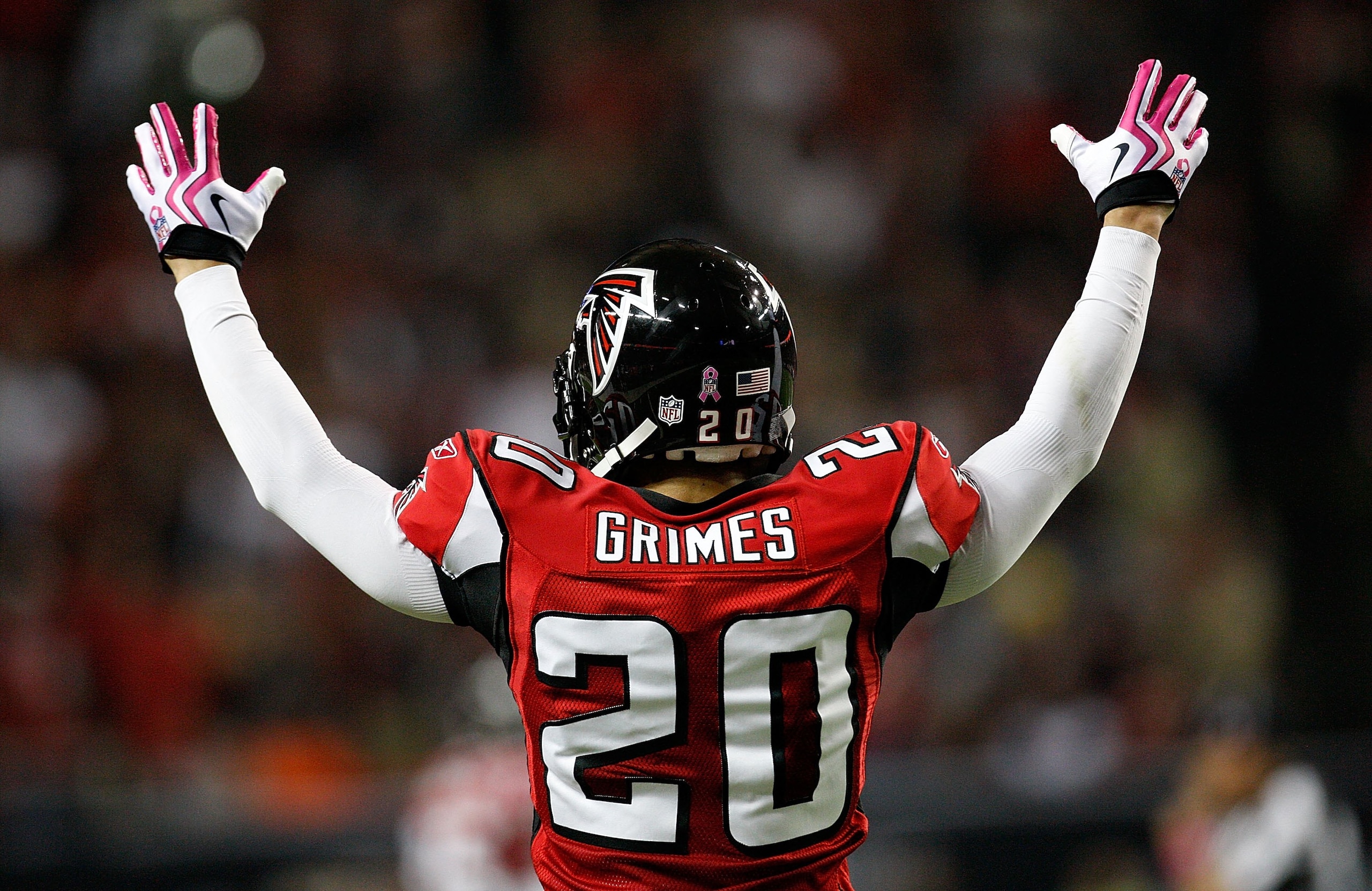 ATLANTA - OCTOBER 18:  Brent Grimes #20 of the Atlanta Falcons against the Chicago Bears at Georgia Dome on October 18, 2009 in Atlanta, Georgia.  (Photo by Kevin C. Cox/Getty Images)