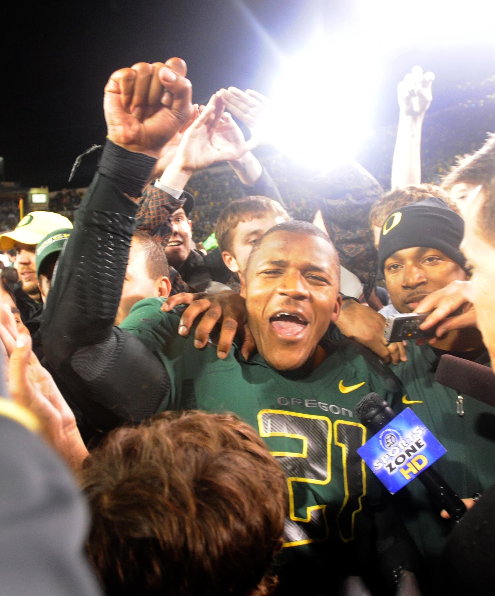 EUGENE, OR - OCTOBER 31: Running back LaMichael James #11 of the Oregon Ducks celebrates with fans after the game against the USC Trojans at Autzen Stadium on October 31, 2009 in Eugene, Oregon. James ran for 183 yards and a score as the Ducks won the gam