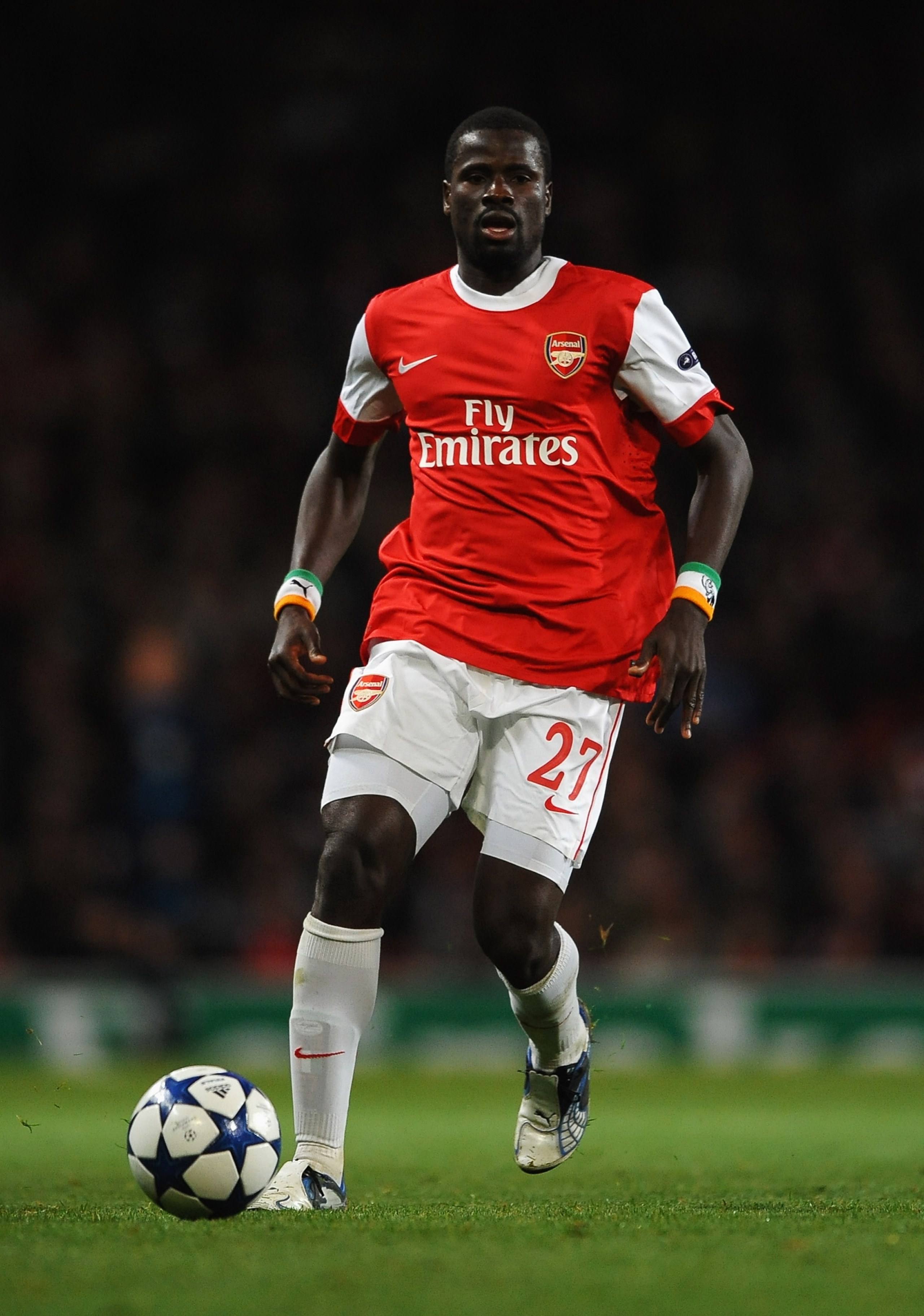 LONDON, ENGLAND - OCTOBER 19:  Emmanuel Eboue of Arsenal in action during the UEFA Champions League Group H match between Arsenal and FC Shakhtar Donetsk at the Emirates Stadium on October 19, 2010 in London, England.  (Photo by Laurence Griffiths/Getty I