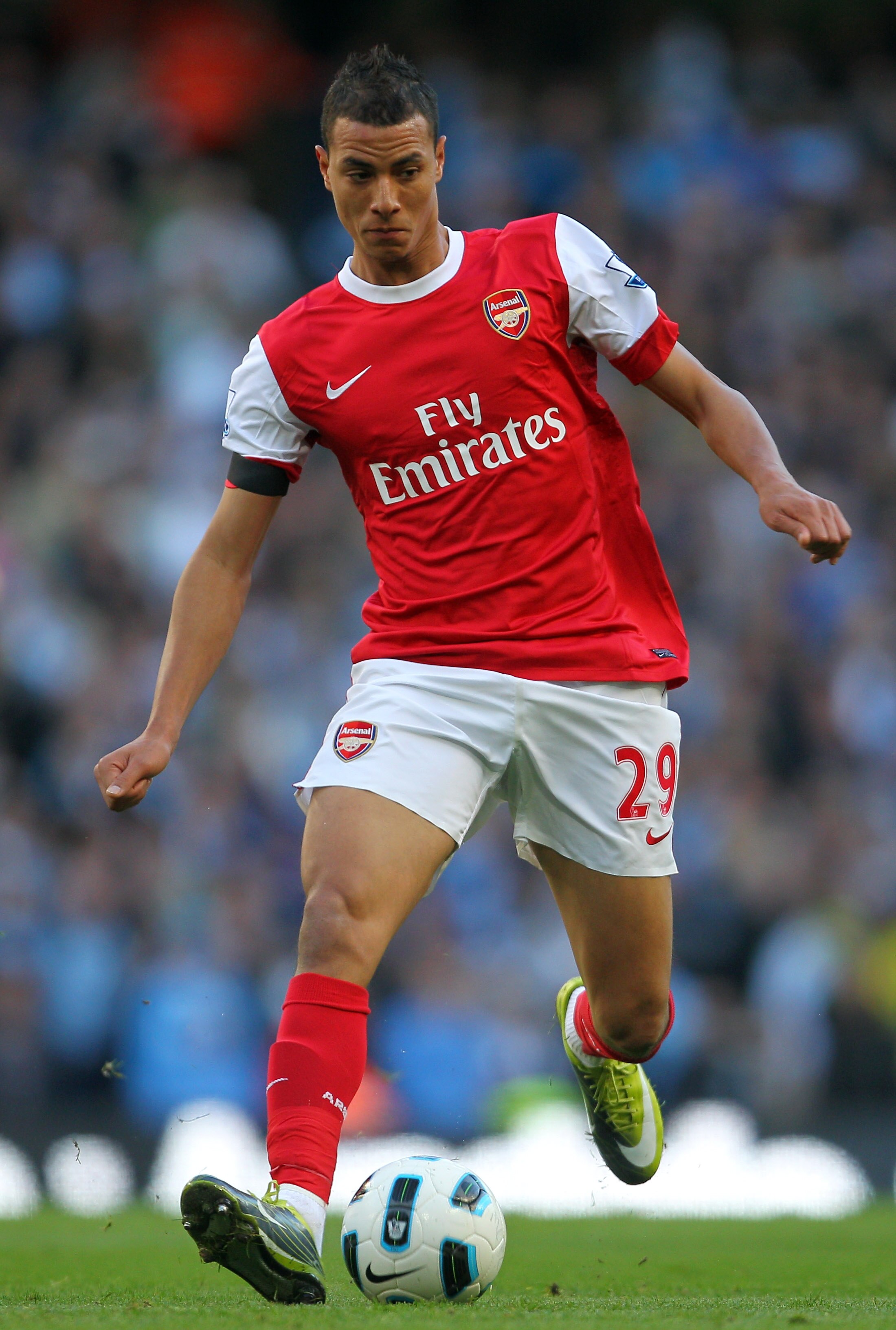 MANCHESTER, ENGLAND - OCTOBER 24: Marouane Chamakh of Arsenal in action during the Barclays Premier League match between Manchester City and Arsenal at City of Manchester Stadium on October 24, 2010 in Manchester, England.  (Photo by Clive Rose/Getty Imag