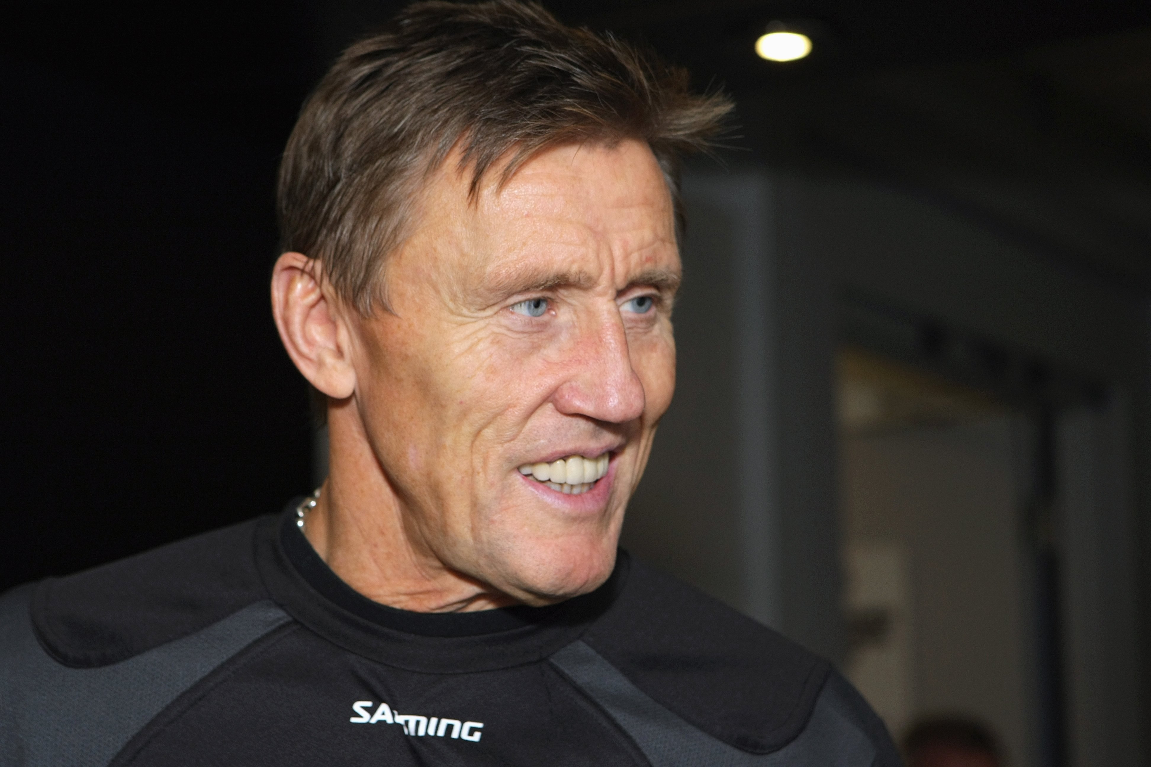 TORONTO, ON - NOVEMBER 08:  Borje Salming #21 skates at the Hockey Hall of Fame Legends Game at the Air Canada Centre on November 8, 2009 in Toronto, Canada.  (Photo by Bruce Bennett/Getty Images)