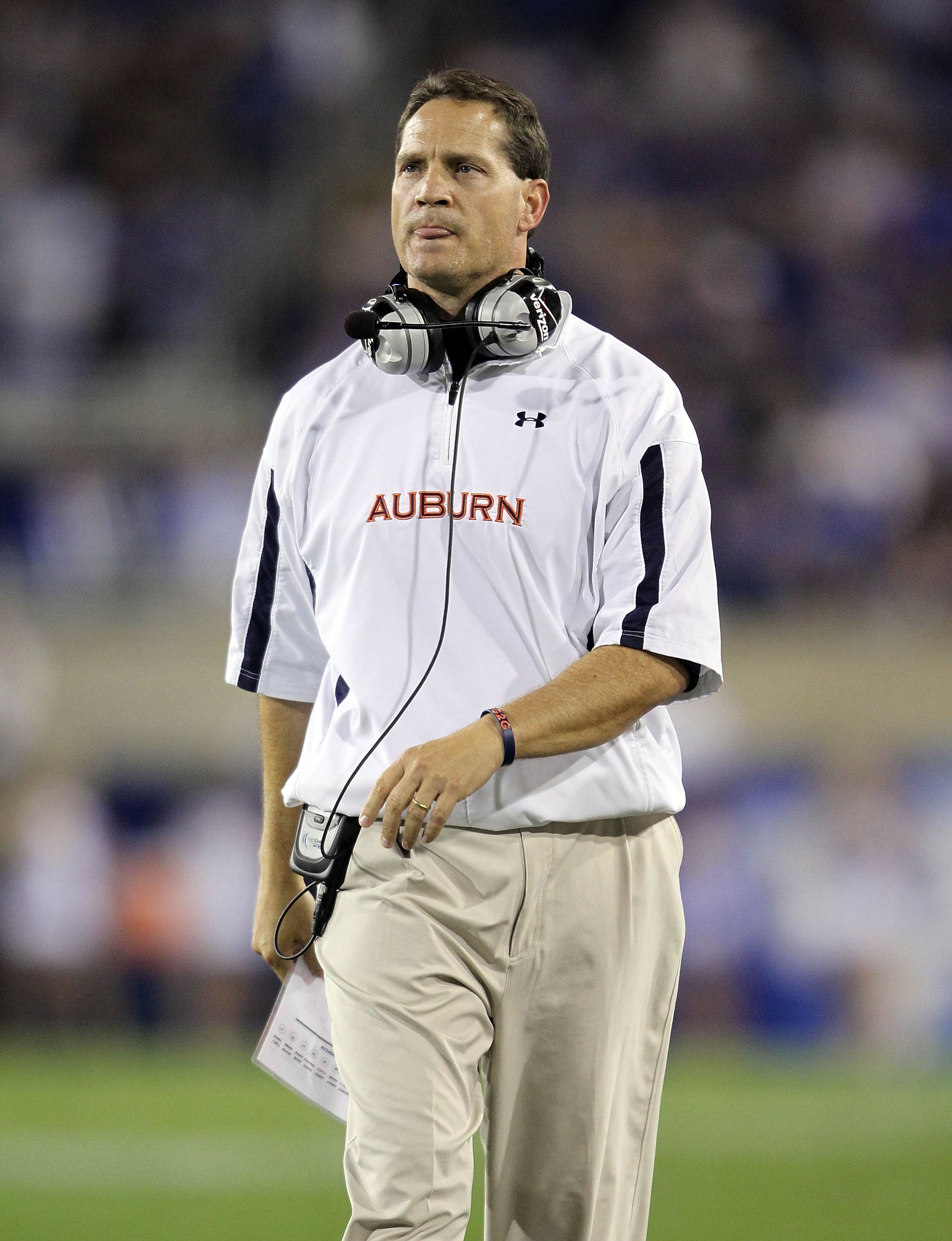 LEXINGTON, KY - OCTOBER 09:  Gene Chizik the Head Coach of the Auburn Tigers is pictured during the SEC game against the Kentucky Wildcats at Commonwealth Stadium on October 9, 2010 in Lexington, Kentucky.  (Photo by Andy Lyons/Getty Images)