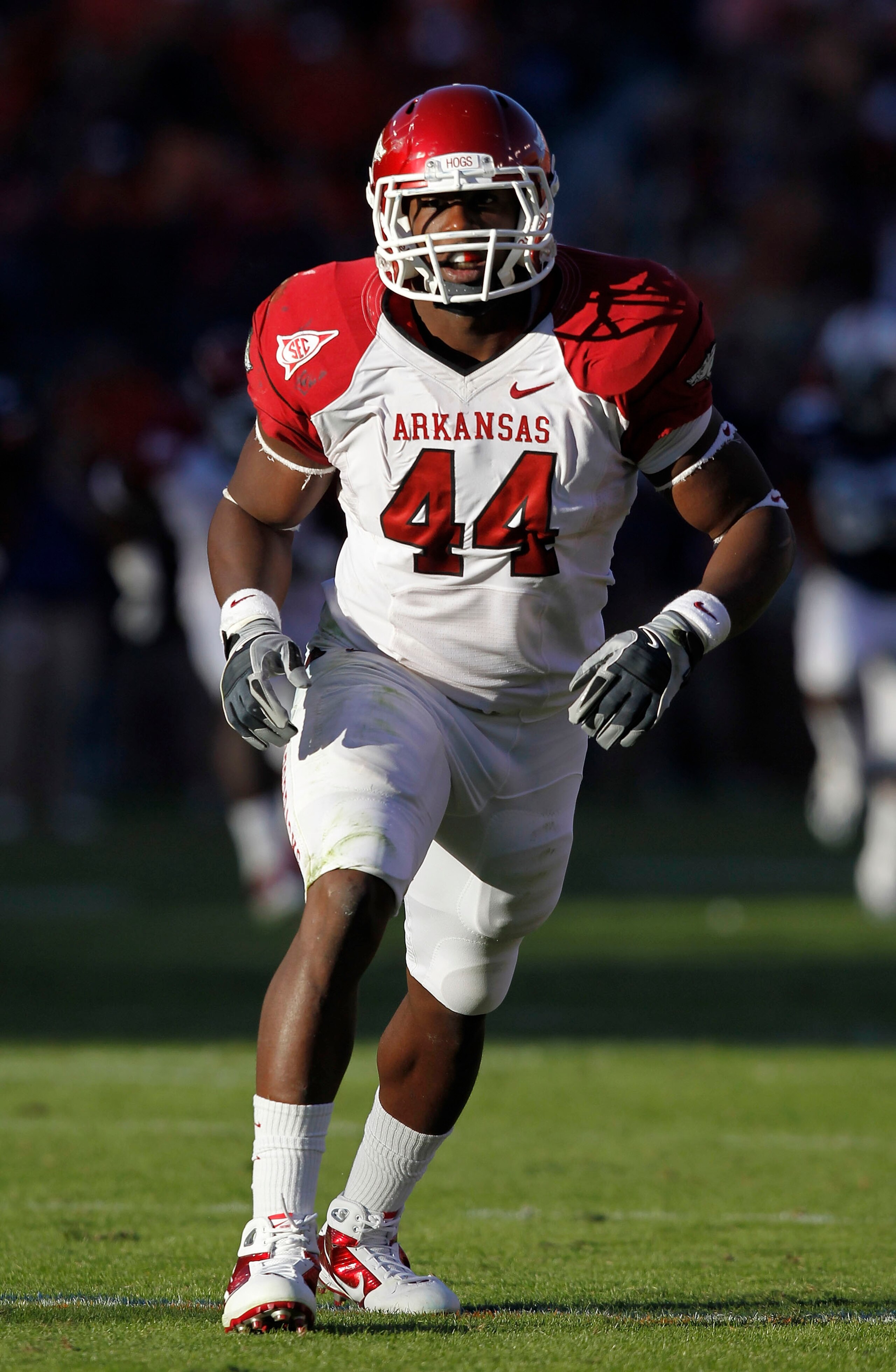 AUBURN - OCTOBER 16:  Fullback Van Stumon #44 of the Arkansas Razorbacks gets set for a special teams play during the game against the Auburn Tigers at Jordan-Hare Stadium on October 16, 2010 in Auburn, Alabama.  (Photo by Mike Zarrilli/Getty Images)