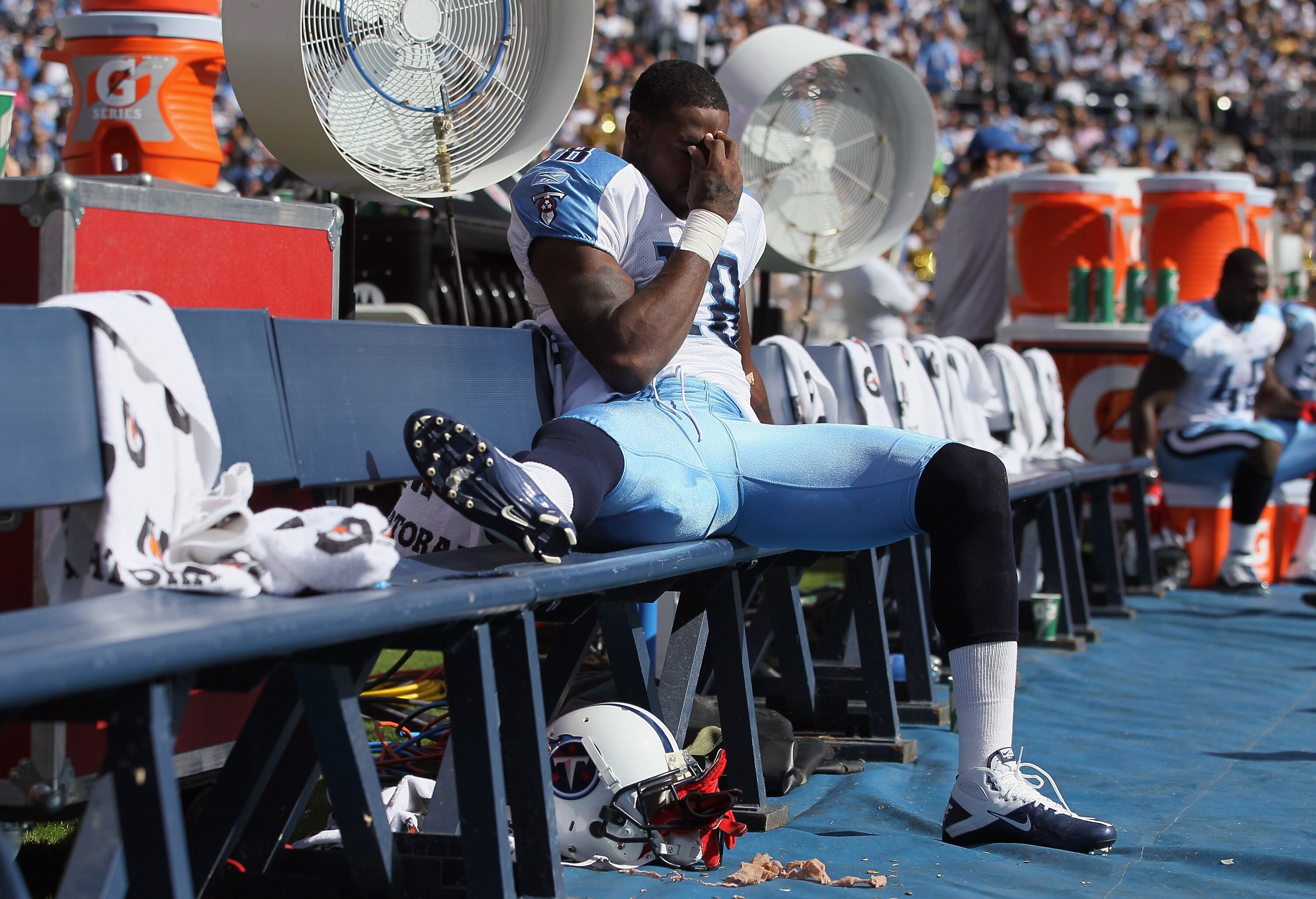 SAN DIEGO - OCTOBER 31:  Wide receiver Kenny Britt #18 of the Tennessee Titans sits on the bench after injuring his leg in the first quarter against the San Diego Chargers at Qualcomm Stadium on October 31, 2010 in San Diego, California.  (Photo by Jeff G
