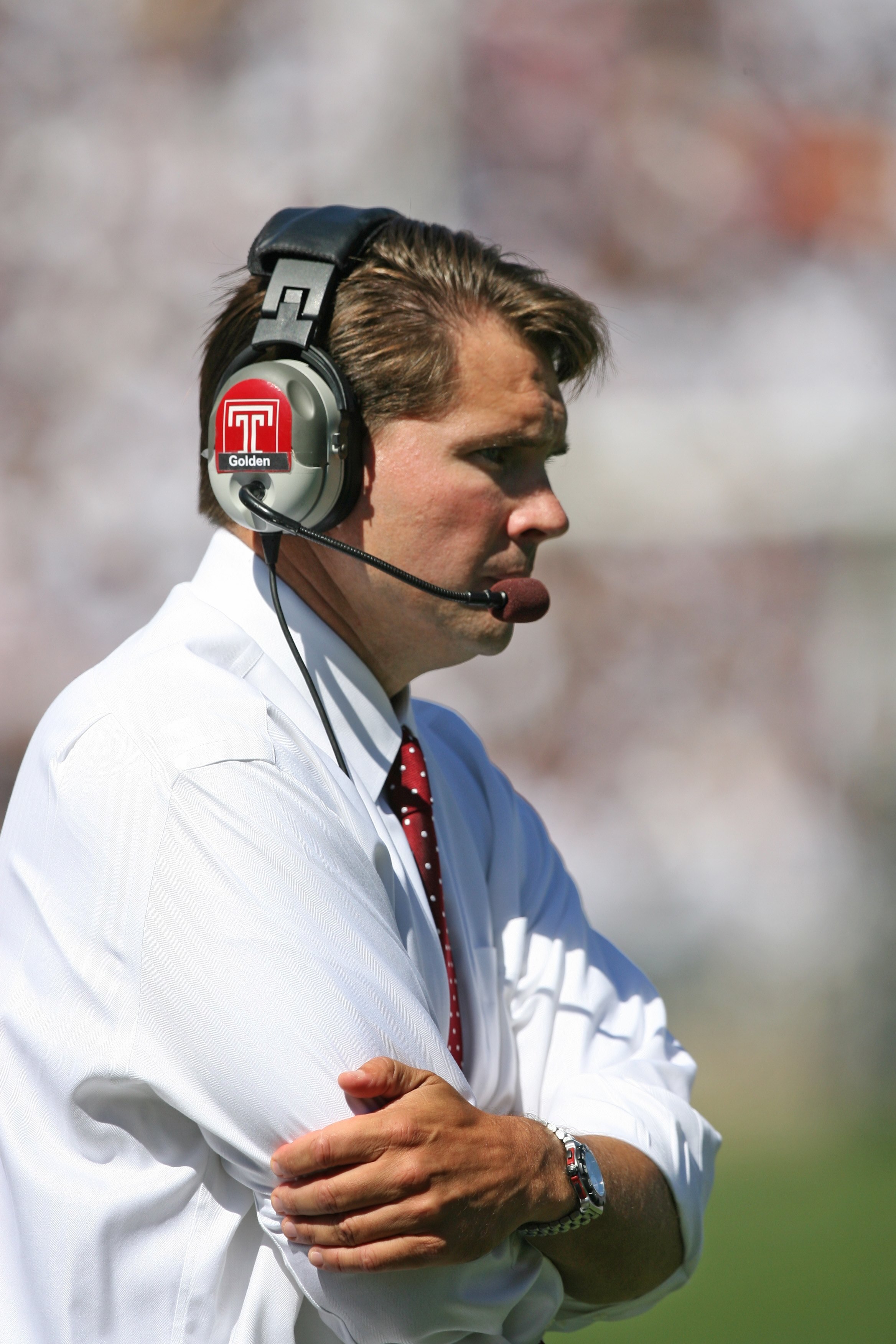 STATE COLLEGE, PA - SEPTEMBER 19: Head coach Al Golden of the Temple Owls coaches on the sideline during a game against the Penn State Nittany Lions on September 19, 2009 at Beaver Stadium in State College, Pennsylvania. (Photo by Hunter Martin/Getty Imag