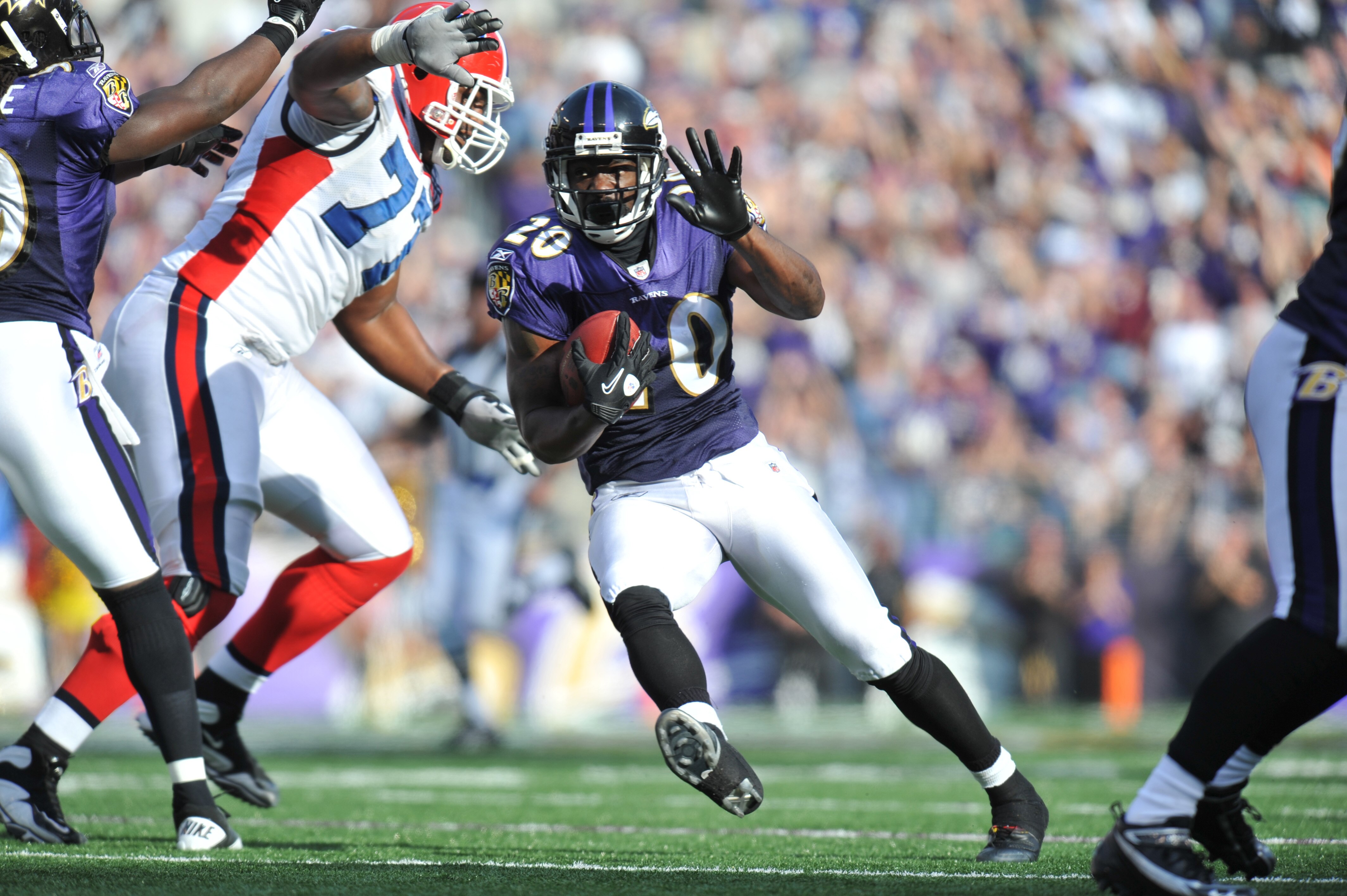 BALTIMORE, MD - OCTOBER 24:  Ed Reed #20 of the Baltimore Ravens returns an interception against the Buffalo Bills at M&T Bank Stadium on October 24, 2010 in Baltimore, Maryland. The Ravens defeated the Bills 37-34. (Photo by Larry French/Getty Images)