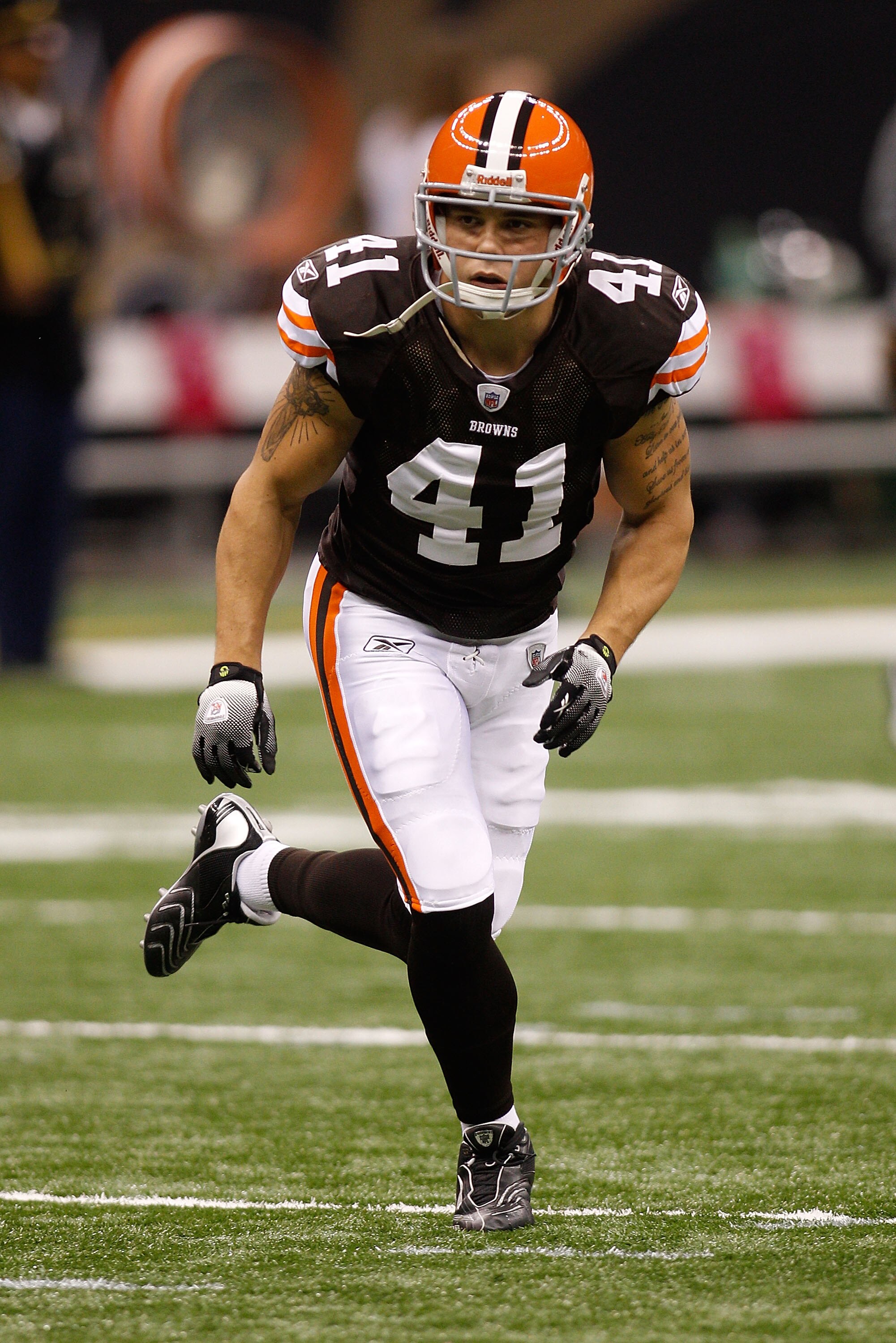 NEW ORLEANS - OCTOBER 24:  Peyton Hillis #40 of the Cleveland Browns in action against the New Orleans Saints at the Louisiana Superdome on October 24, 2010 in New Orleans, Louisiana.  (Photo by Chris Graythen/Getty Images)