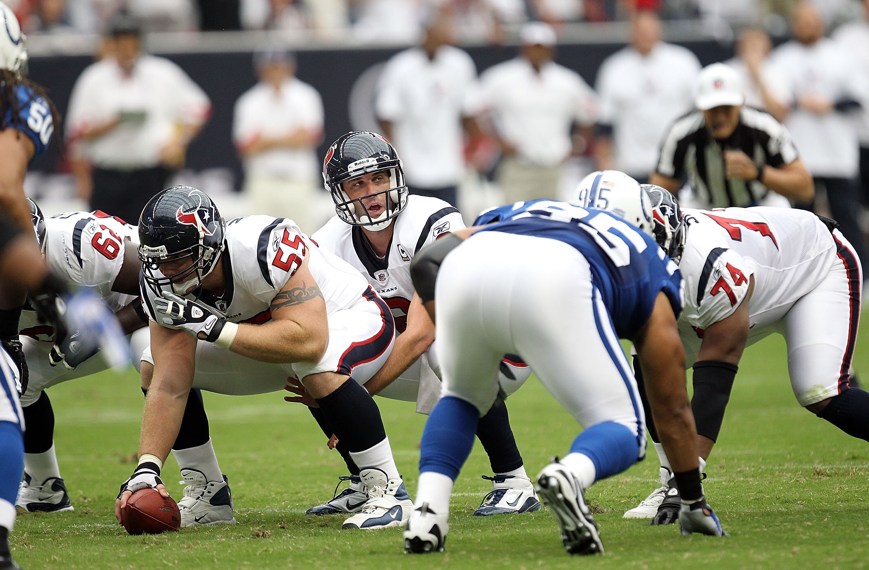 HOUSTON - SEPTEMBER 12: Quarterback Matt Schaub #8 at Reliant Stadium on September 12, 2010 in Houston, Texas. (Photo by Ronald Martinez/Getty Images) HOUSTON - SEPTEMBER 12: Quarterback Matt Schaub #8 at Reliant Stadium on September 12, 2010 in Houston, Texas. (Photo by Ronald Martinez/Getty Images)