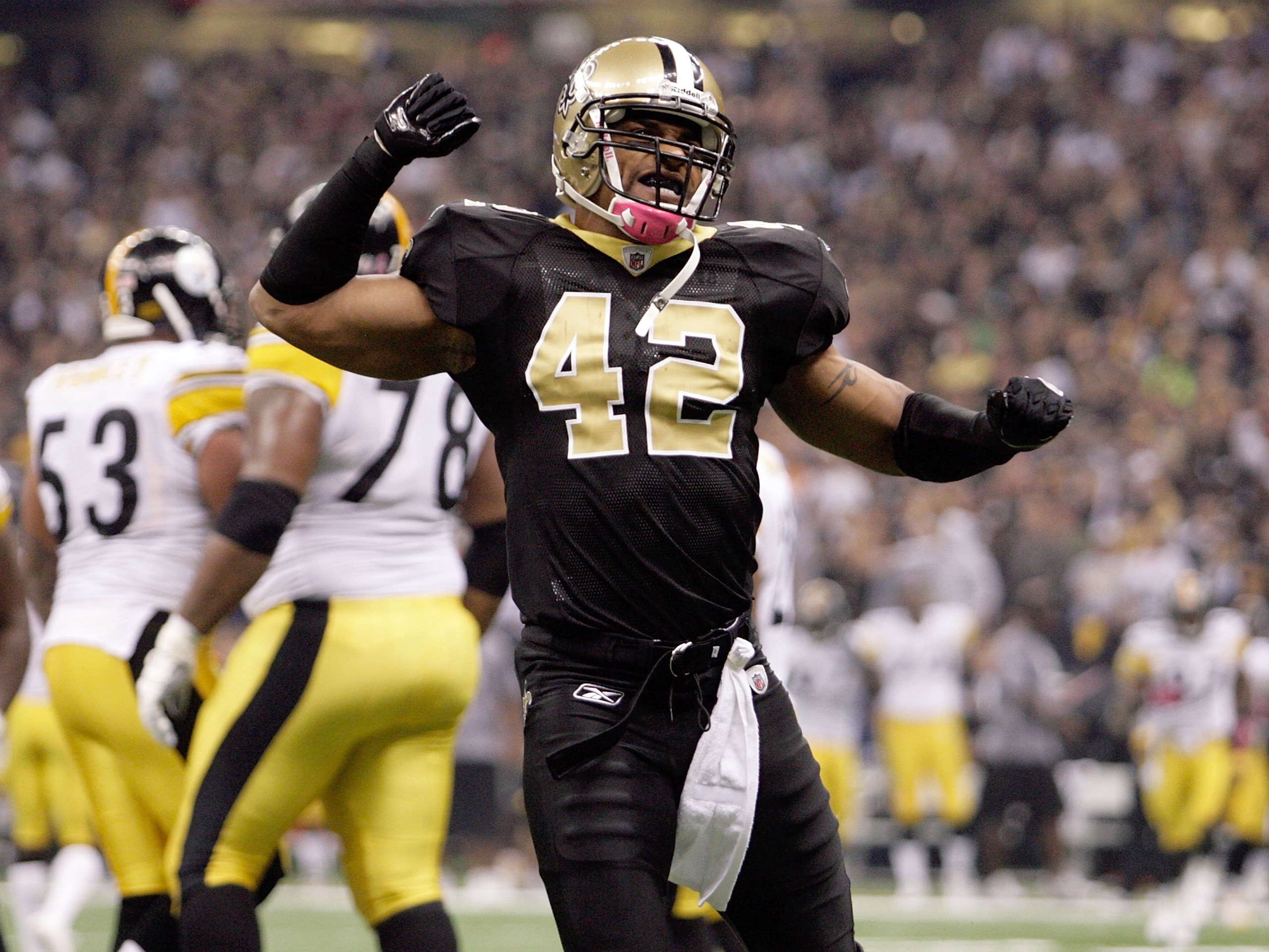NEW ORLEANS - OCTOBER 31: Darren Sharper #42 of the New Orleans Saints celebrates a play against the Pittsburgh Steelers at the Louisiana Superdome on October 31, 2010 in New Orleans, Louisiana. (Photo by Matthew Sharpe/Getty Images) NEW ORLEANS - OCTOBER 31: Darren Sharper #42 of the New Orleans Saints celebrates a play against the Pittsburgh Steelers at the Louisiana Superdome on October 31, 2010 in New Orleans, Louisiana. (Photo by Matthew Sharpe/Getty Images)