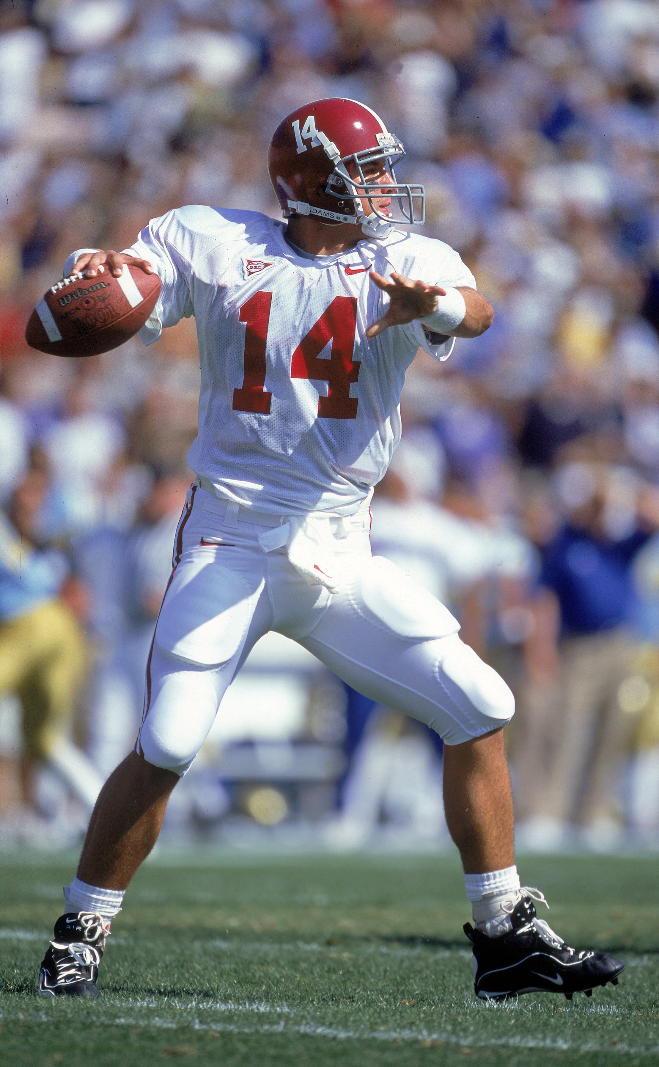 2 Sep 2000:  Quarterback Tyler Watts #14 of the Alabama Crimson Tide looks to pass the ball during the game against the UCLA Bruins at the Rose Bowl in Pasadena, California. The Bruins defeated the Crimson Tide 24-35.Mandatory Credit: Jon Ferrey  /Allspor