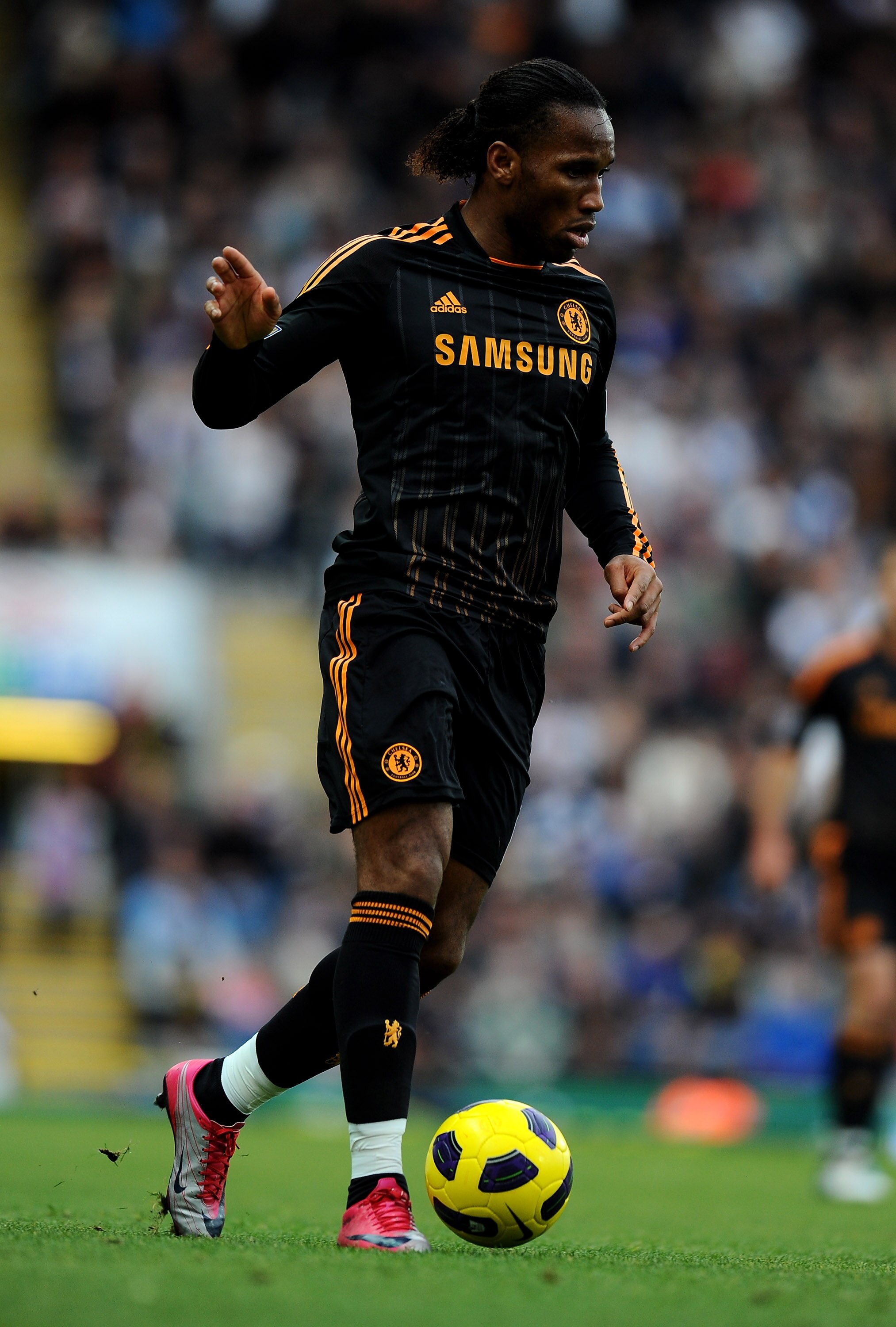 BLACKBURN, ENGLAND - OCTOBER 30:  Didier Drogba of Chelsea in action during the Barclays Premier League match between Blackburn Rovers and Chelsea at Ewood Park on October 30, 2010 in Blackburn, England.  (Photo by Mike Hewitt/Getty Images)