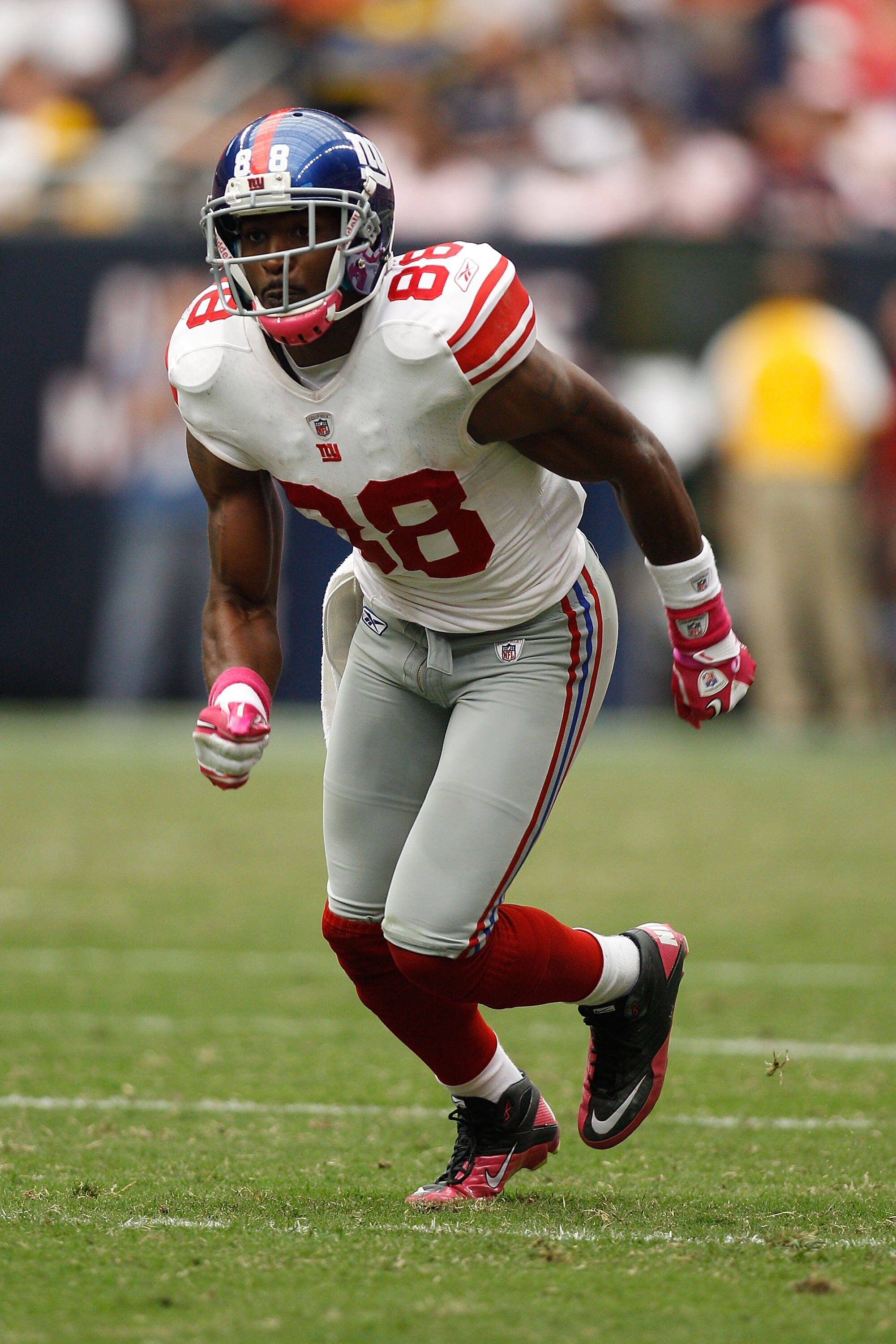 HOUSTON - OCTOBER 10:  Hakeem Niks #88 of the New York Giants in action during the game against the Houston Texans at Reliant Stadium on October 10, 2010 in Houston, Texas.  (Photo by Chris Graythen/Getty Images)