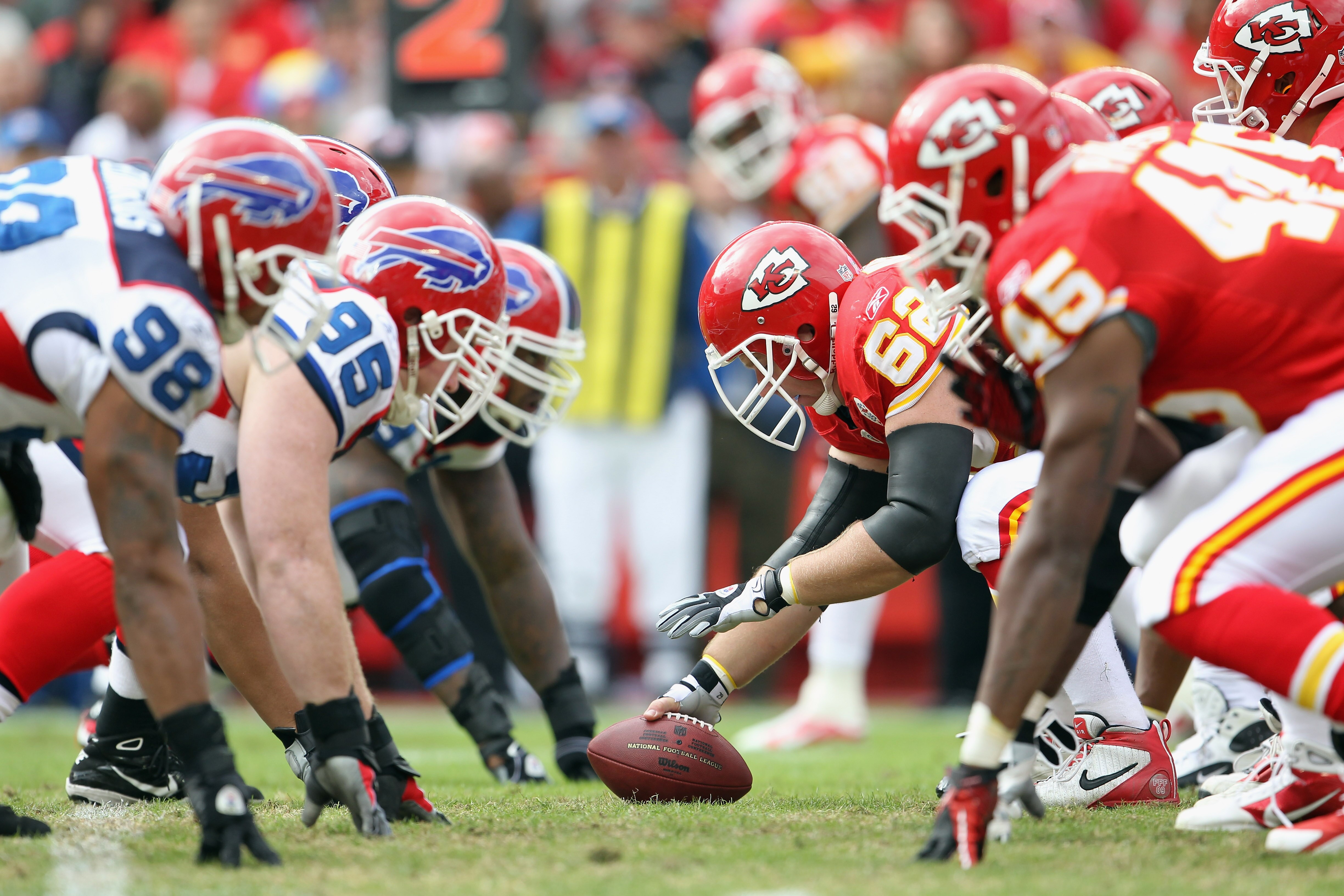 KANSAS CITY, MO - OCTOBER 31:  The Buffalo Bills line up against the Kansas City Chiefs during the game on October 31, 2010  at Arrowhead Stadium in Kansas City, Missouri.  (Photo by Jamie Squire/Getty Images)