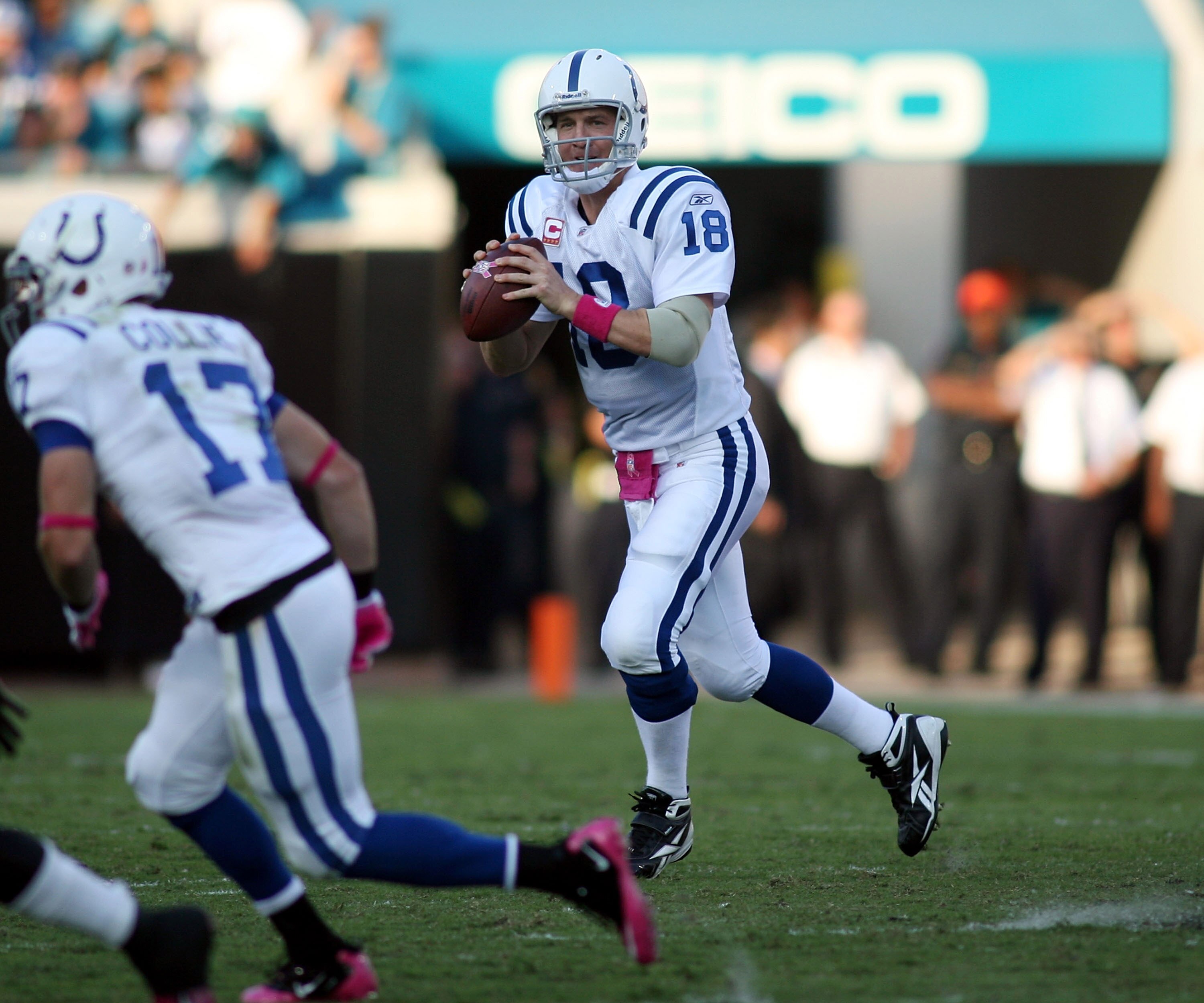 JACKSONVILLE, FL - OCTOBER 03:  Quarterback Peyton Manning #18 of the Indianapolis Colts throws while taking on the Jacksonville Jaguars at EverBank Field on October 3, 2010 in Jacksonville, Florida.  (Photo by Marc Serota/Getty Images)