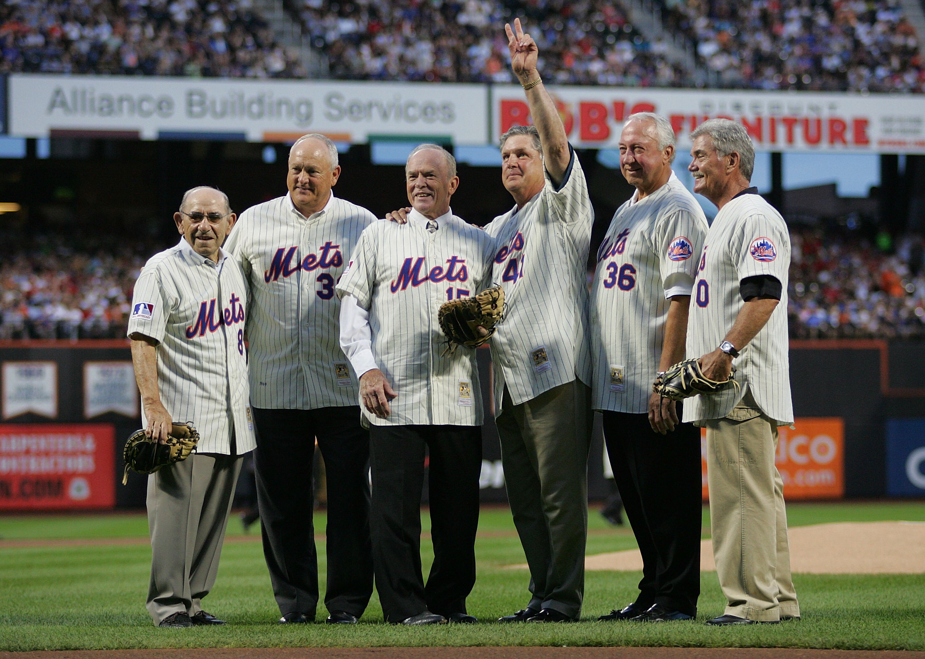 NEW YORK - AUGUST 22:  Yogi Berra, Nolan Ryan, Jerry Grote, Tom Seaver, Jerry Koosman, and Duffy Dyer pose for a photo during the presentation commemorating the New York Mets 40th anniversary of the 1969 World Championship team on August 22, 2009 at Citi