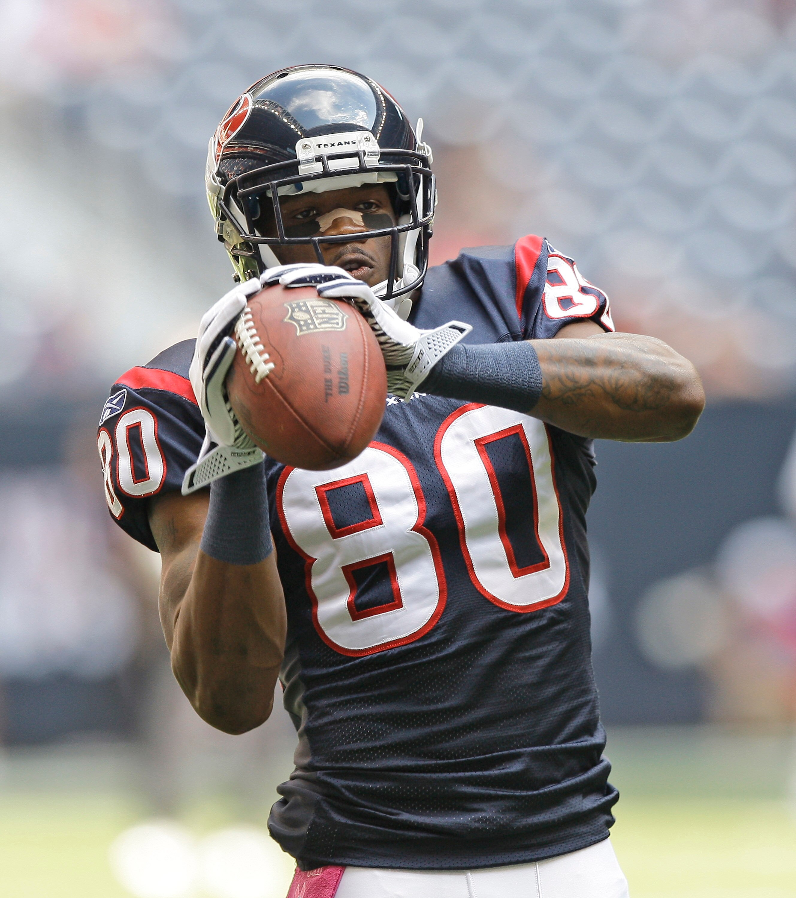 HOUSTON - OCTOBER 17:  Andre Johnson #80 of the Houston Texans catches a pass during warm ups before playing the Kansas City Chiefs at Reliant Stadium on October 17, 2010 in Houston, Texas.  (Photo by Bob Levey/Getty Images)
