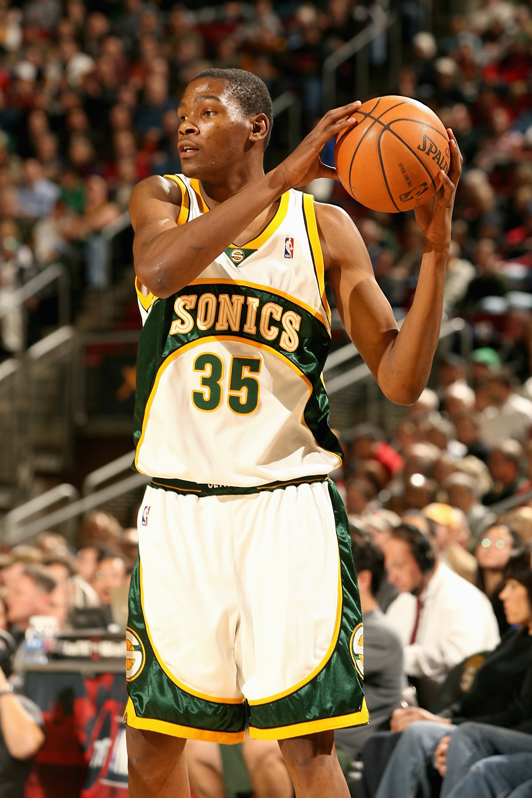 SEATTLE - DECEMBER 27:  Kevin Durant #35 of the Seattle SuperSonics looks to inbound the ball during the game against the Boston Celtics on December 27, 2007 at Key Arena in Seattle, Washington.  The Celtics won 104-96.  NOTE TO USER: User expressly ackno