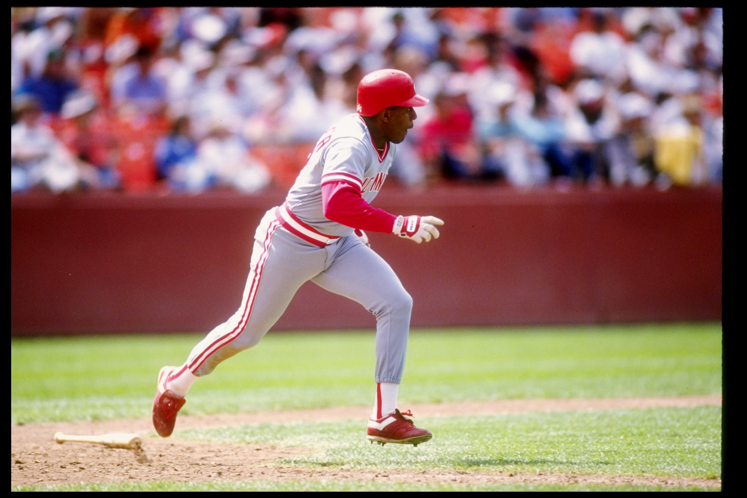 1990:  Outfielder Billy Hatcher of the Cincinnati Reds in action during a game. Mandatory Credit: Otto Greule  /Allsport