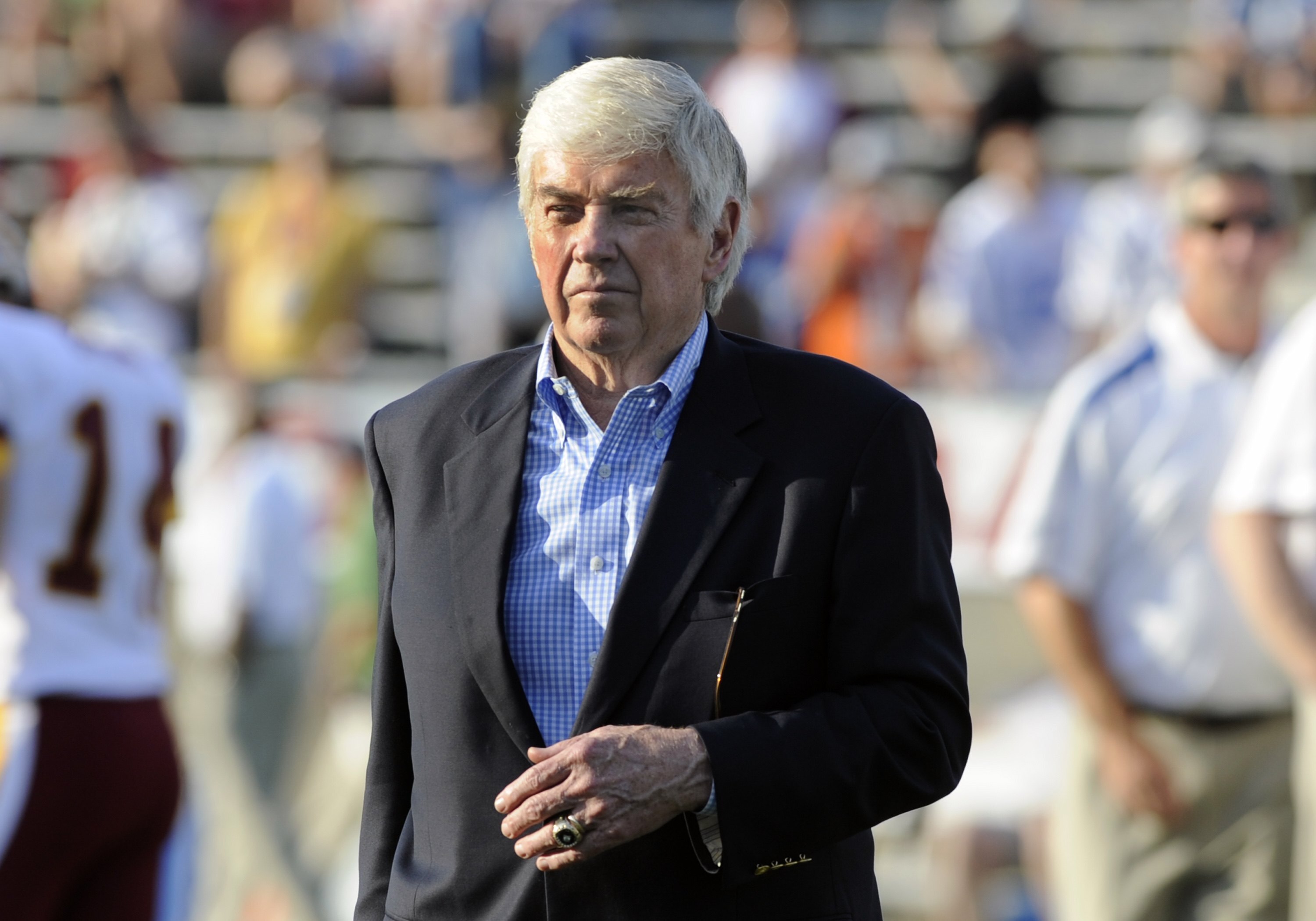 CANTON, OH - AUGUST 3: U. S. Sen. Jack Kemp watches warmups as the Indianapolis Colts play against the Washington Redskins in the Pro Football Hall of Fame Game at Fawcett Stadium on August 3, 2008 in Canton, Ohio.   (Photo by Al Messerschmidt/Getty Image