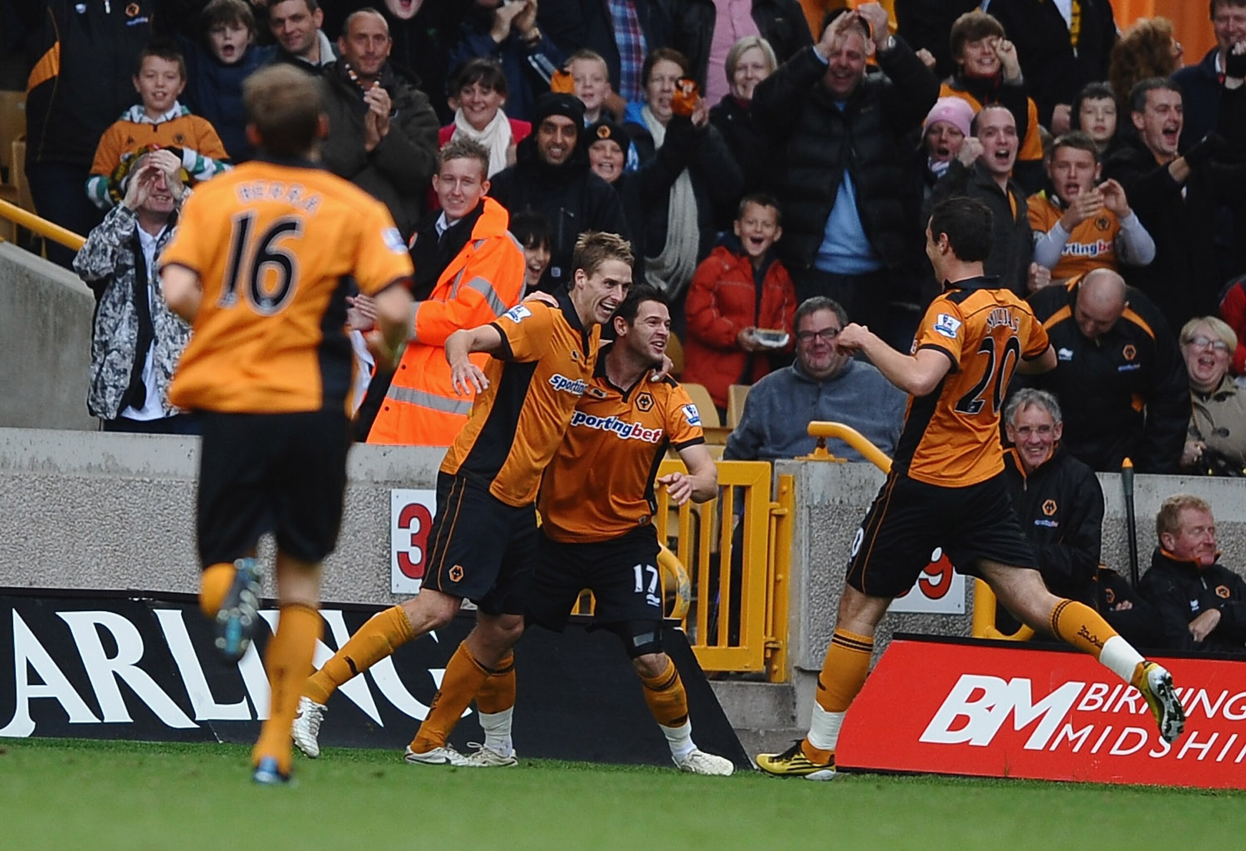 WOLVERHAMPTON, ENGLAND - OCTOBER 30: David Edwards of Wolves celebrates scoring the second goal during the Barclays Premier League match between Wolverhampton Wanderers and Manchester City at Molineux on October 30, 2010 in Wolverhampton, England. (Photo WOLVERHAMPTON, ENGLAND - OCTOBER 30: David Edwards of Wolves celebrates scoring the second goal during the Barclays Premier League match between Wolverhampton Wanderers and Manchester City at Molineux on October 30, 2010 in Wolverhampton, England. (Photo