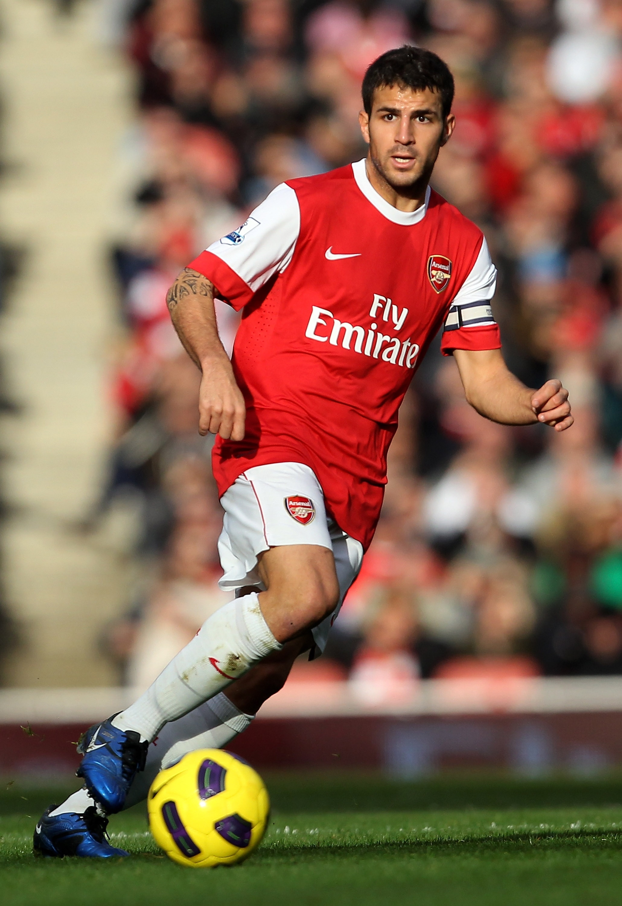 LONDON, ENGLAND - OCTOBER 30:  Cesc Fabregas of Arsenal in action during the Barclays Premier League match between Arsenal and West Ham United at Emirates Stadium on October 30, 2010 in London, England.  (Photo by Clive Rose/Getty Images)