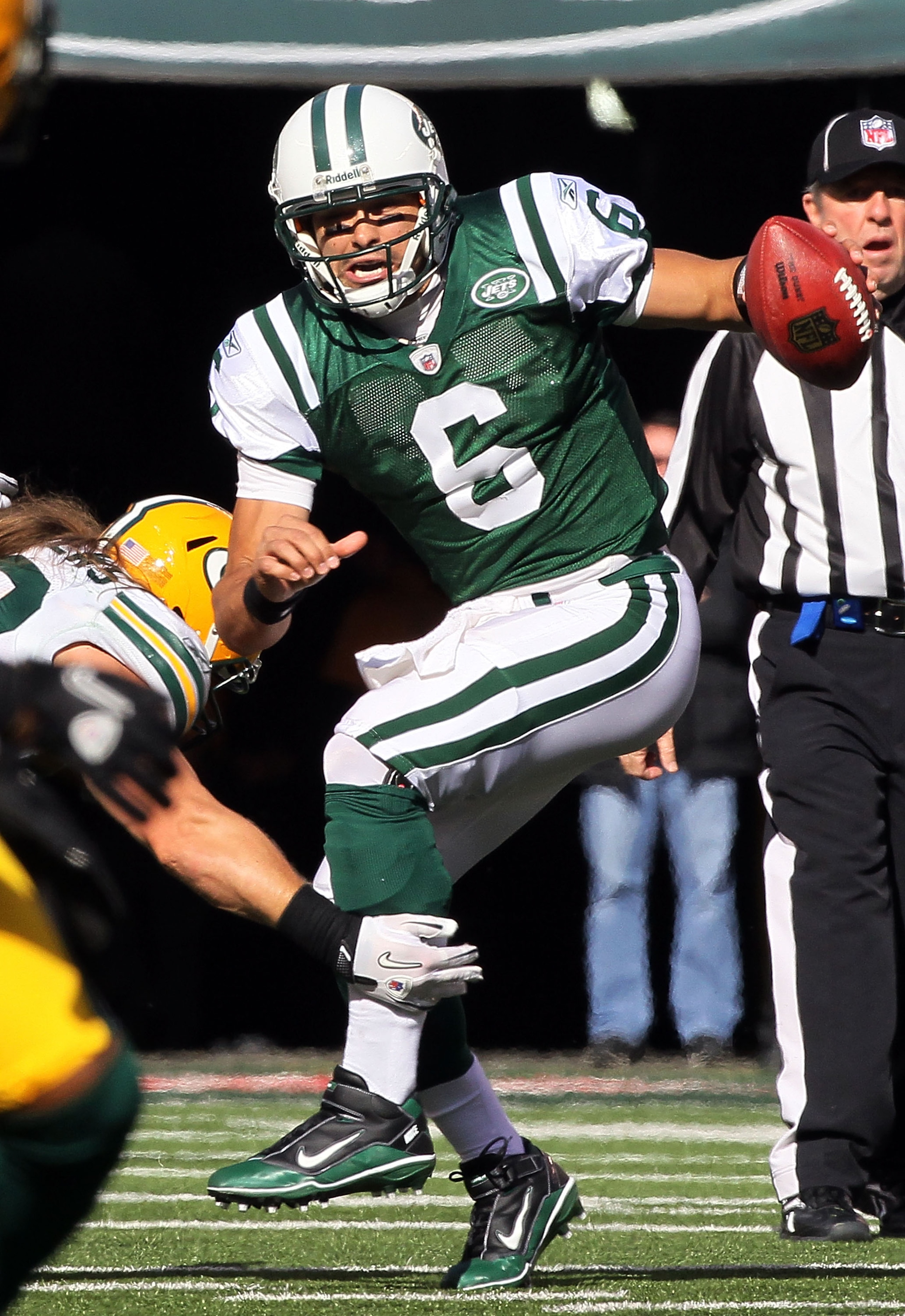 EAST RUTHERFORD, NJ - OCTOBER 31: Mark Sanchez #6 of the New York Jets scrambles against the Green Bay Packers on October 31, 2010 at the New Meadowlands Stadium in East Rutherford, New Jersey. (Photo by Jim McIsaac/Getty Images) EAST RUTHERFORD, NJ - OCTOBER 31: Mark Sanchez #6 of the New York Jets scrambles against the Green Bay Packers on October 31, 2010 at the New Meadowlands Stadium in East Rutherford, New Jersey. (Photo by Jim McIsaac/Getty Images)
