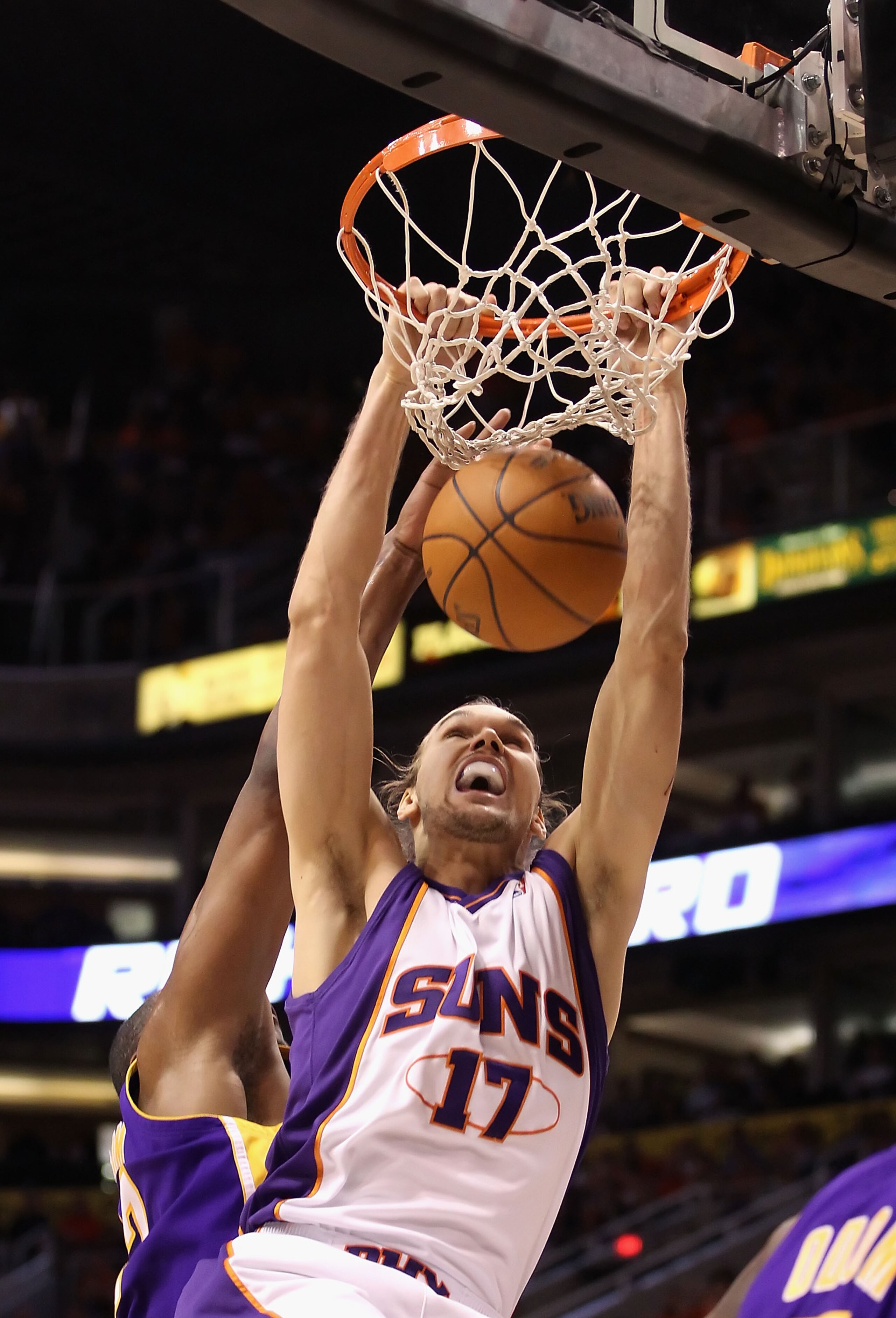 PHOENIX - MAY 25:  Louis Amundson #17 of the Phoenix Suns dunks the ball against the Los Angeles Lakers in the second quarter of Game Four of the Western Conference finals of the 2010 NBA Playoffs at US Airways Center on May 25, 2010 in Phoenix, Arizona. 
