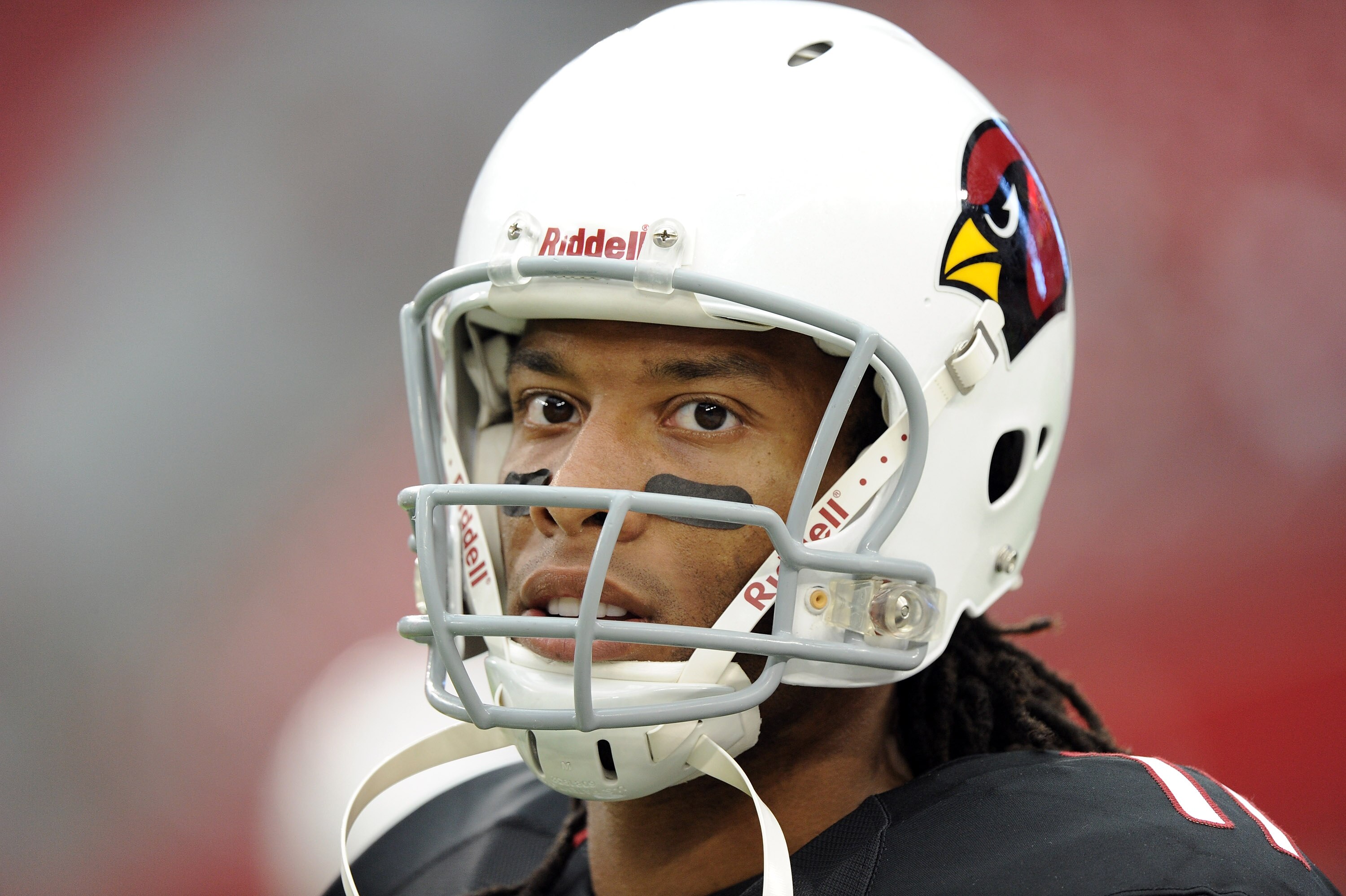 GLENDALE, AZ - OCTOBER 31:  Portrait of Larry Fitzgerald #11 of the Arizona Cardinals during warm up before the game against the Tampa Bay Buccaneers at University of Phoenix Stadium on October 31, 2010 in Glendale, Arizona.  (Photo by Harry How/Getty Ima