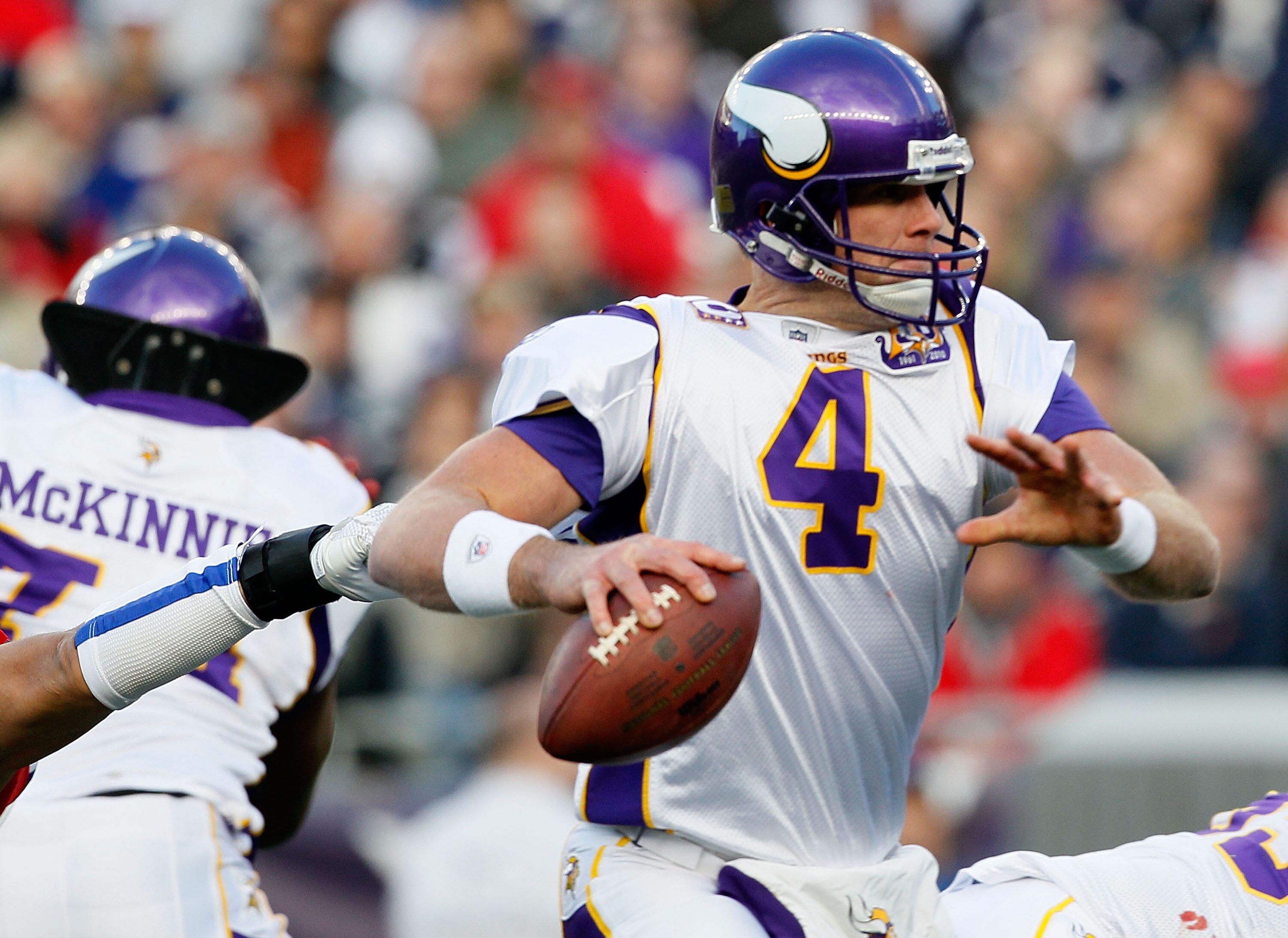 FOXBORO, MA - OCTOBER 31:  Brett Favre #4 of the Minnesota Vikings feels the pressure in the first half against the New England Patriots at Gillette Stadium on October 31, 2010 in Foxboro, Massachusetts. (Photo by Jim Rogash/Getty Images)