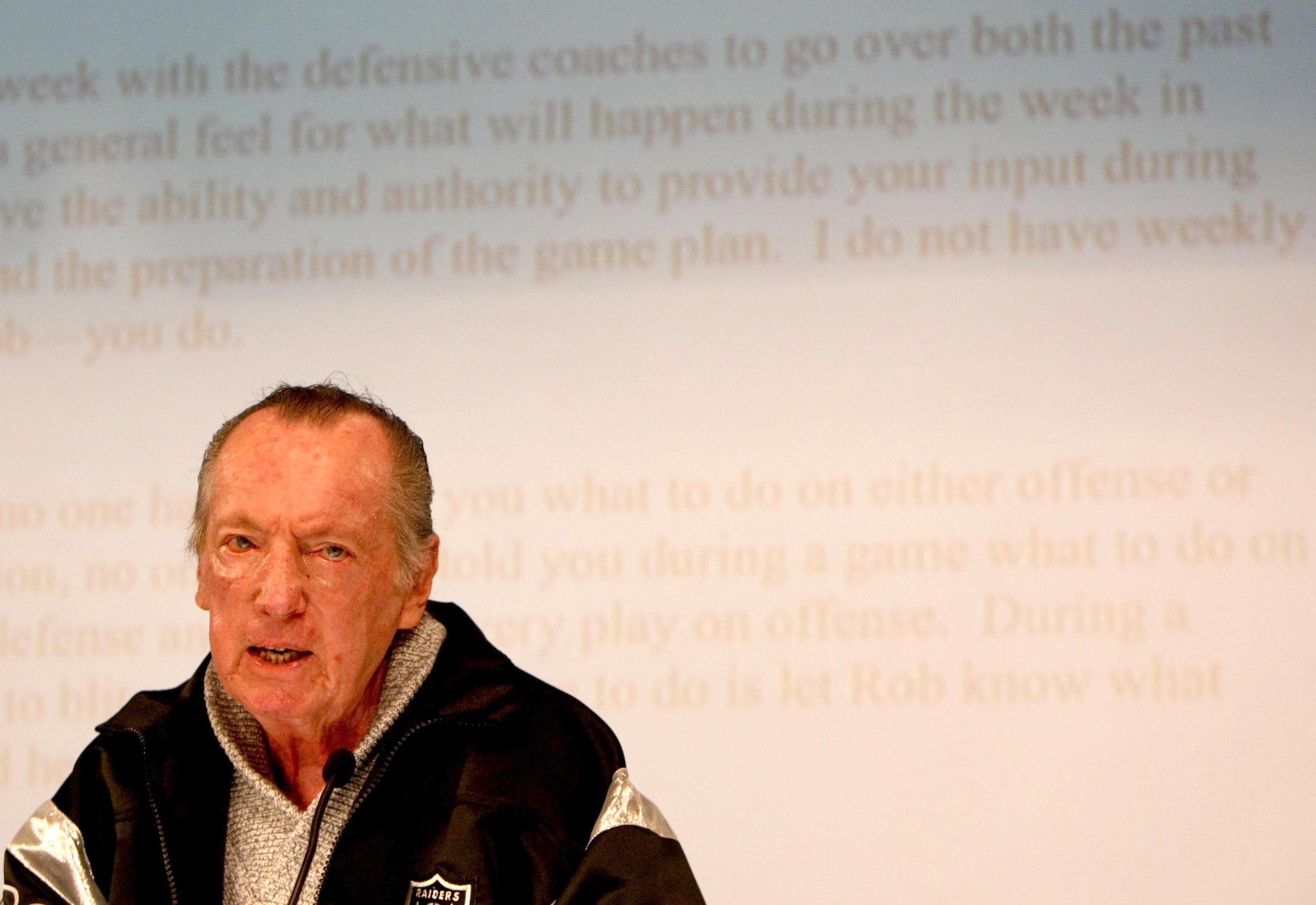 ALAMEDA, CA - SEPTEMBER 30:  Oakland Raiders owner Al Davis speaks during a press conference to announce the firing of head coach Lane Kiffin of the Oakland Raiders at thier training facility on Septemer 30, 2008 in Alameda, California.  (Photo by Jed Jac