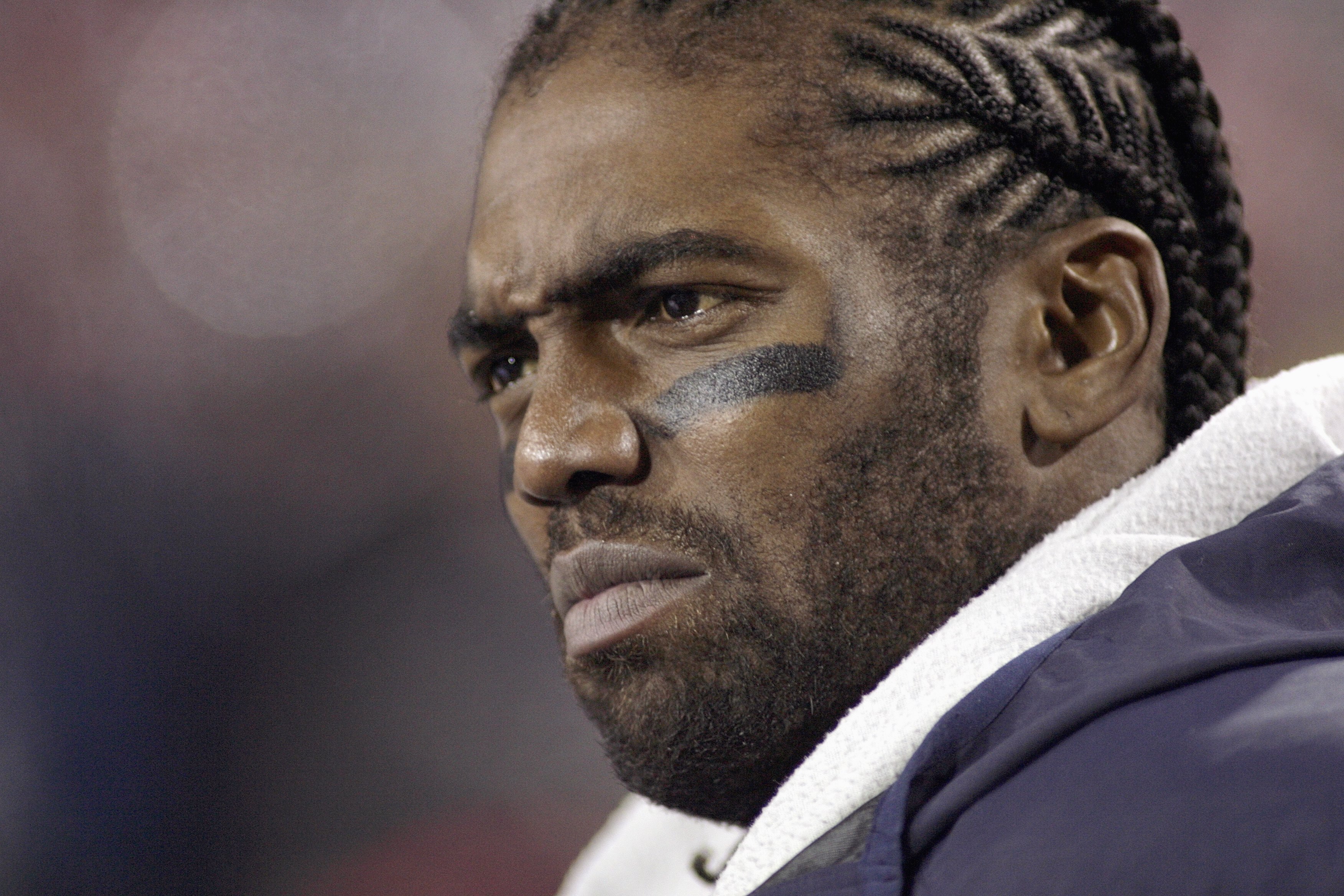 BUFFALO, NY - NOVEMBER 18: Randy Moss #81 of the New England Patriots looks on during the game against the Buffalo Bills at Ralph Wilson Stadium November 18, 2007 in Orchard Park, New York. (Photo by Rick Stewart/Getty Images)