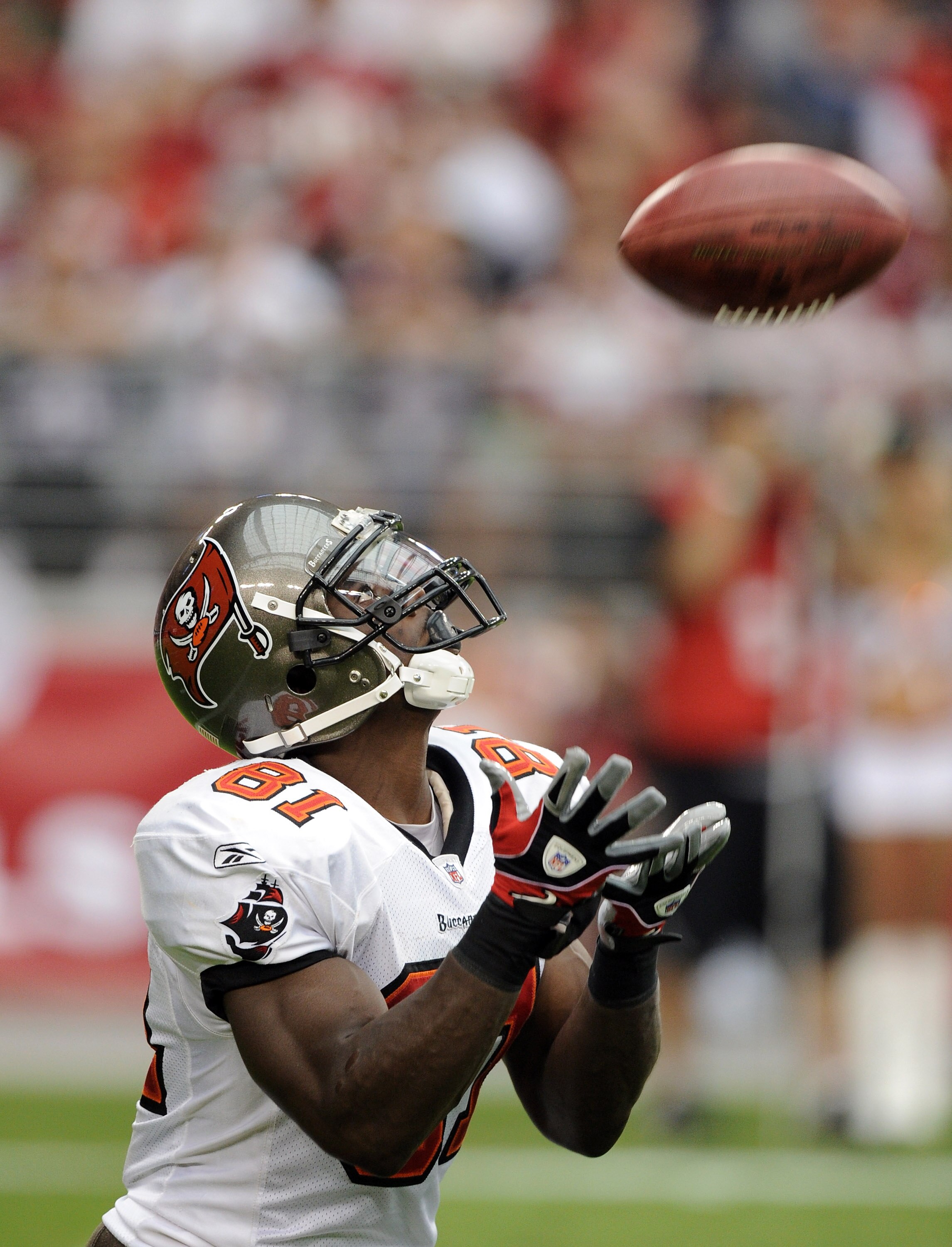 GLENDALE, AZ - OCTOBER 31:  Michael Spurlock #81 of the Tampa Bay Buccaneers catches a kickoff against the Arizona Cardinals at University of Phoenix Stadium on October 31, 2010 in Glendale, Arizona.  (Photo by Harry How/Getty Images)