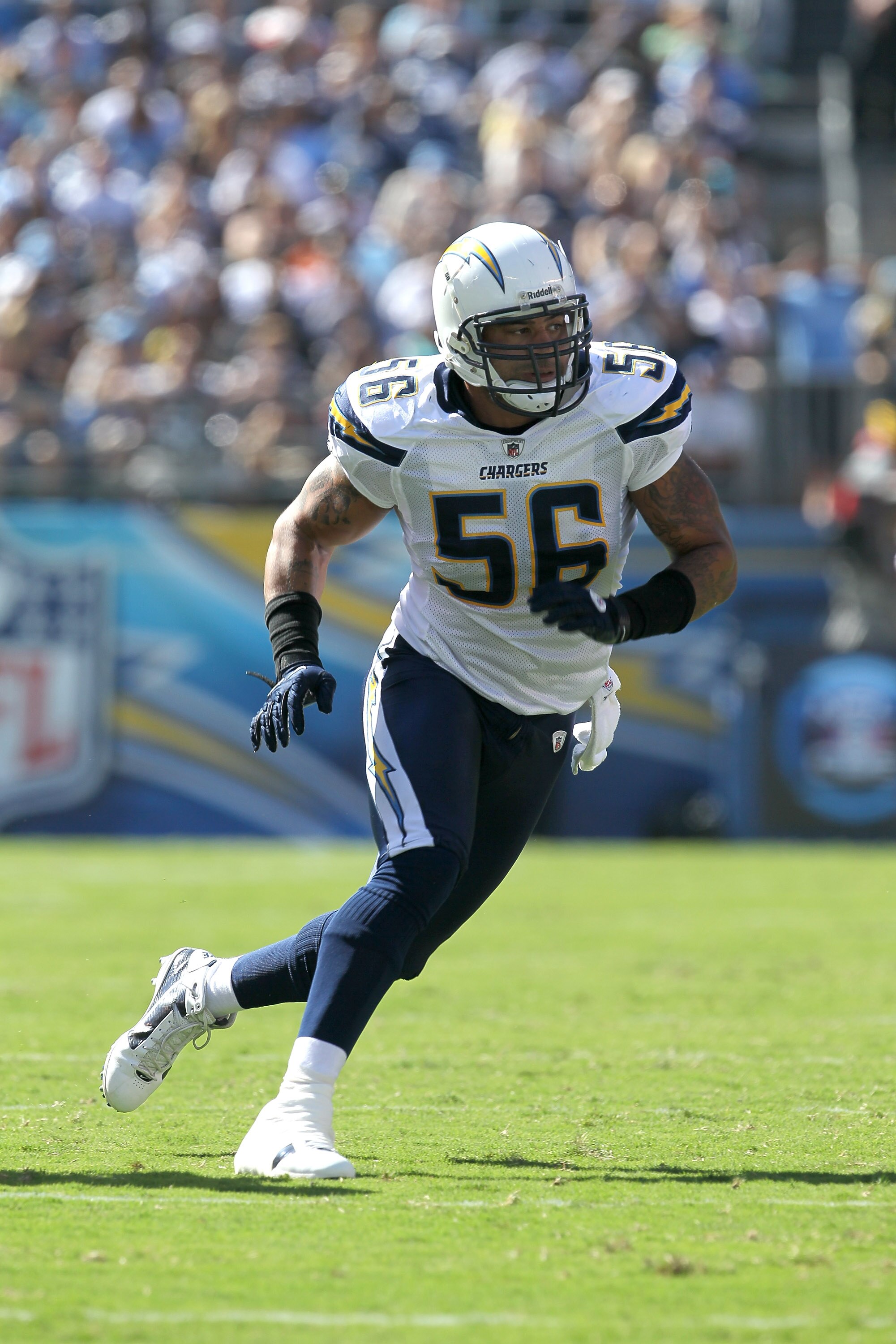 SAN DIEGO - SEPTEMBER 19:  Linebacker Shawne Merriman #56 of the San Diego Chargers comes off the line of scrimmage against the Jacksonville Jaguars at Qualcomm Stadium on September 19, 2010 in San Diego, California. The Chargers won 38-13.  (Photo by Ste
