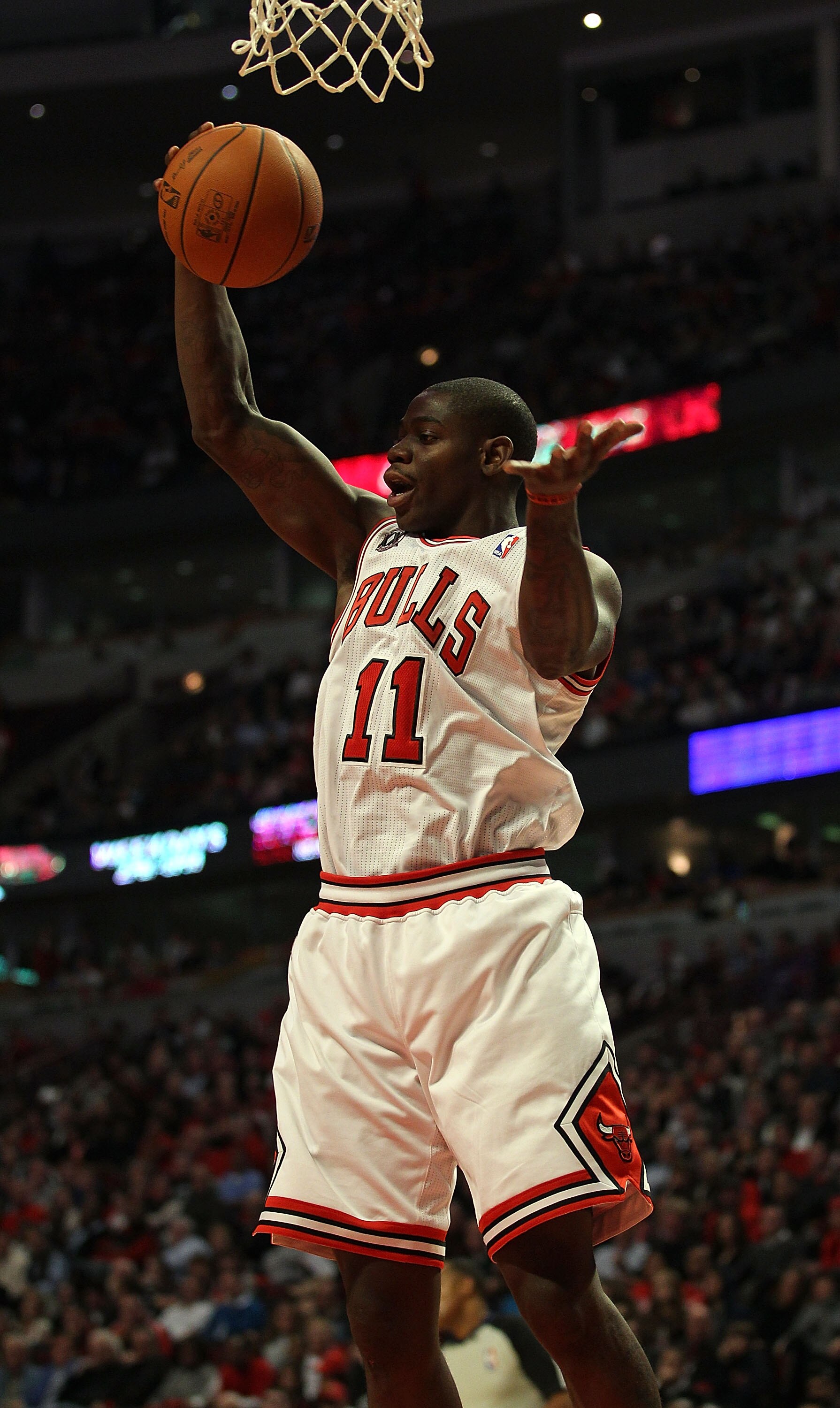CHICAGO - NOVEMBER 01: Ronnie Brewer #11 of the Chicago Bulls grabs a rebound against the Portland Trail Blazers at the United Center on November 1, 2010 in Chicago, Illinois.The Bulls defeated the Trail Blazers 110-98.  NOTE TO USER: User expressly ackno