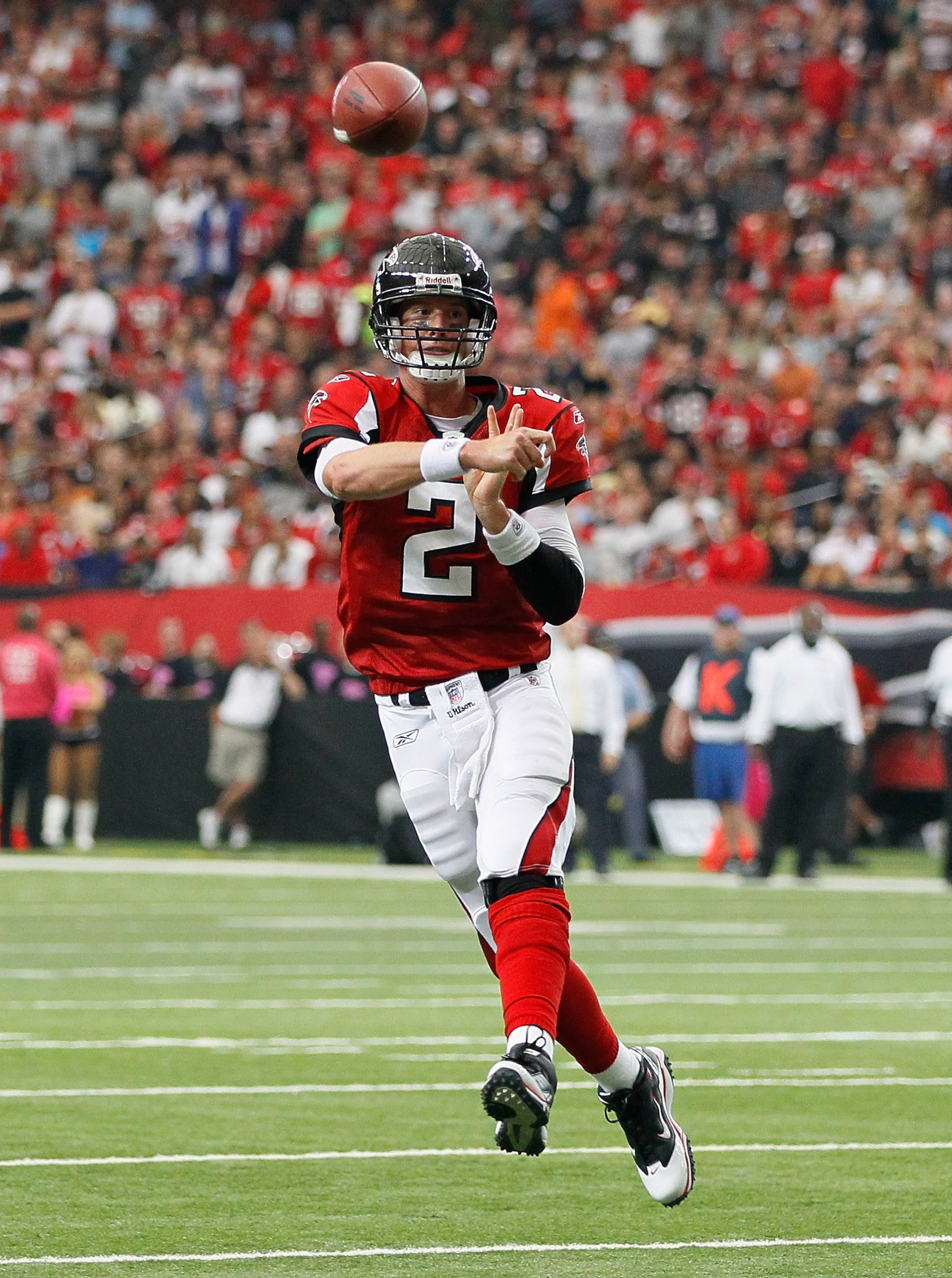 ATLANTA - OCTOBER 24: Matt Ryan #2 of the Atlanta Falcons passes for a touchdown against the Cincinnati Bengals at Georgia Dome on October 24, 2010 in Atlanta, Georgia. (Photo by Kevin C. Cox/Getty Images) ATLANTA - OCTOBER 24: Matt Ryan #2 of the Atlanta Falcons passes for a touchdown against the Cincinnati Bengals at Georgia Dome on October 24, 2010 in Atlanta, Georgia. (Photo by Kevin C. Cox/Getty Images)