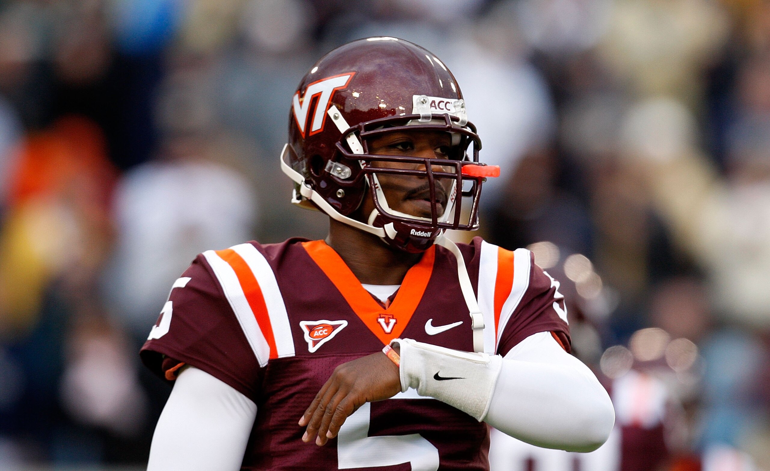 ATLANTA - OCTOBER 17:  Quarterback Tyrod Taylor #5 of the Virginia Tech Hokies against the Georgia Tech Yellow Jackets at Bobby Dodd Stadium on October 17, 2009 in Atlanta, Georgia.  (Photo by Kevin C. Cox/Getty Images)