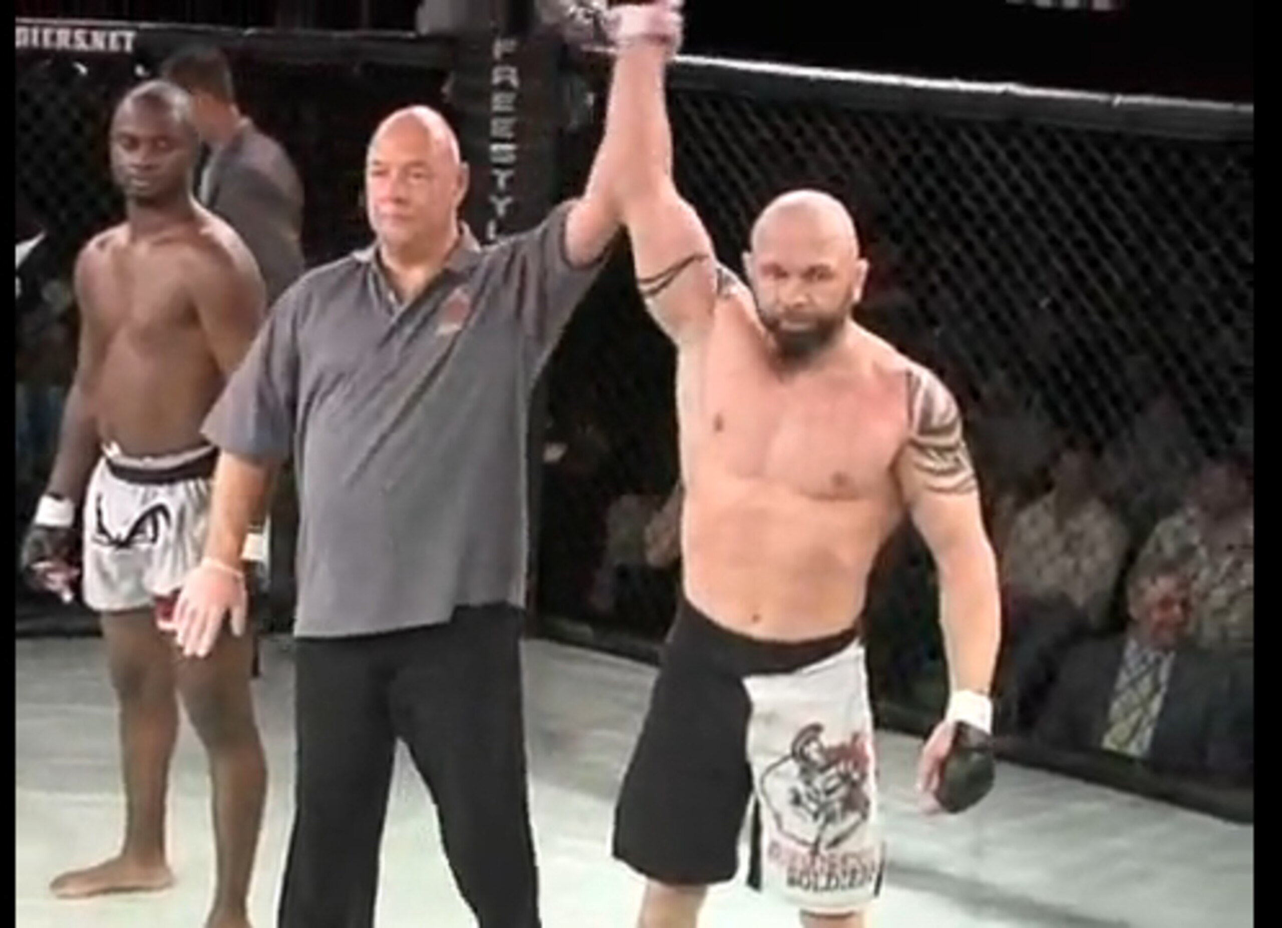 The victorious fighter is NOT Suttles.