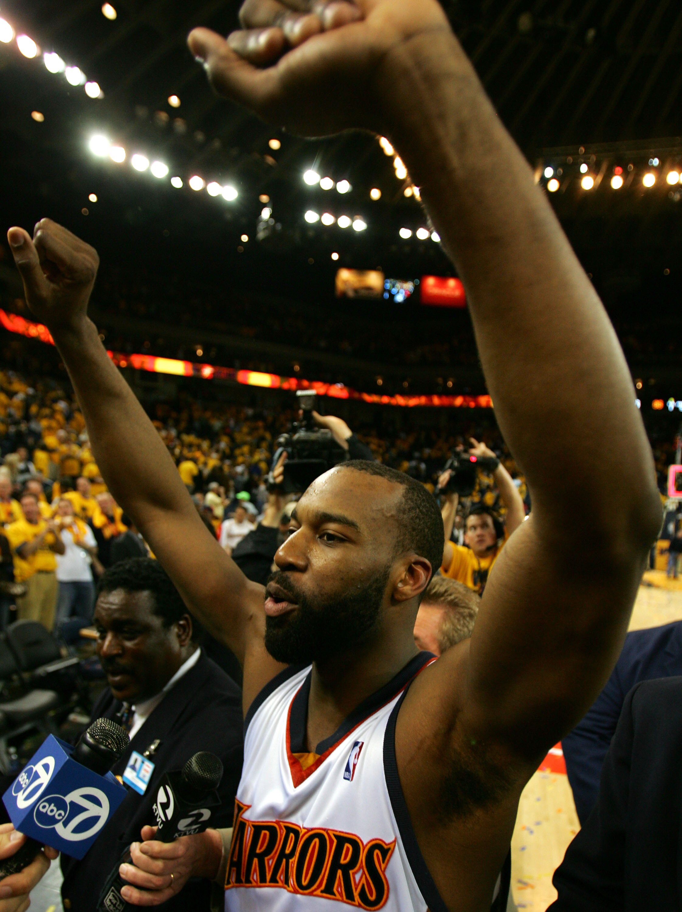 OAKLAND, CA - MAY 03:  Baron Davis #5 of the Golden State Warriors celebrates after defeating the Dallas Mavericks in Game 6 of the Western Conference Quarterfinals during the 2007 NBA Playoffs on May 3, 2007 at Oracle Arena in Oakland, California. NOTE T