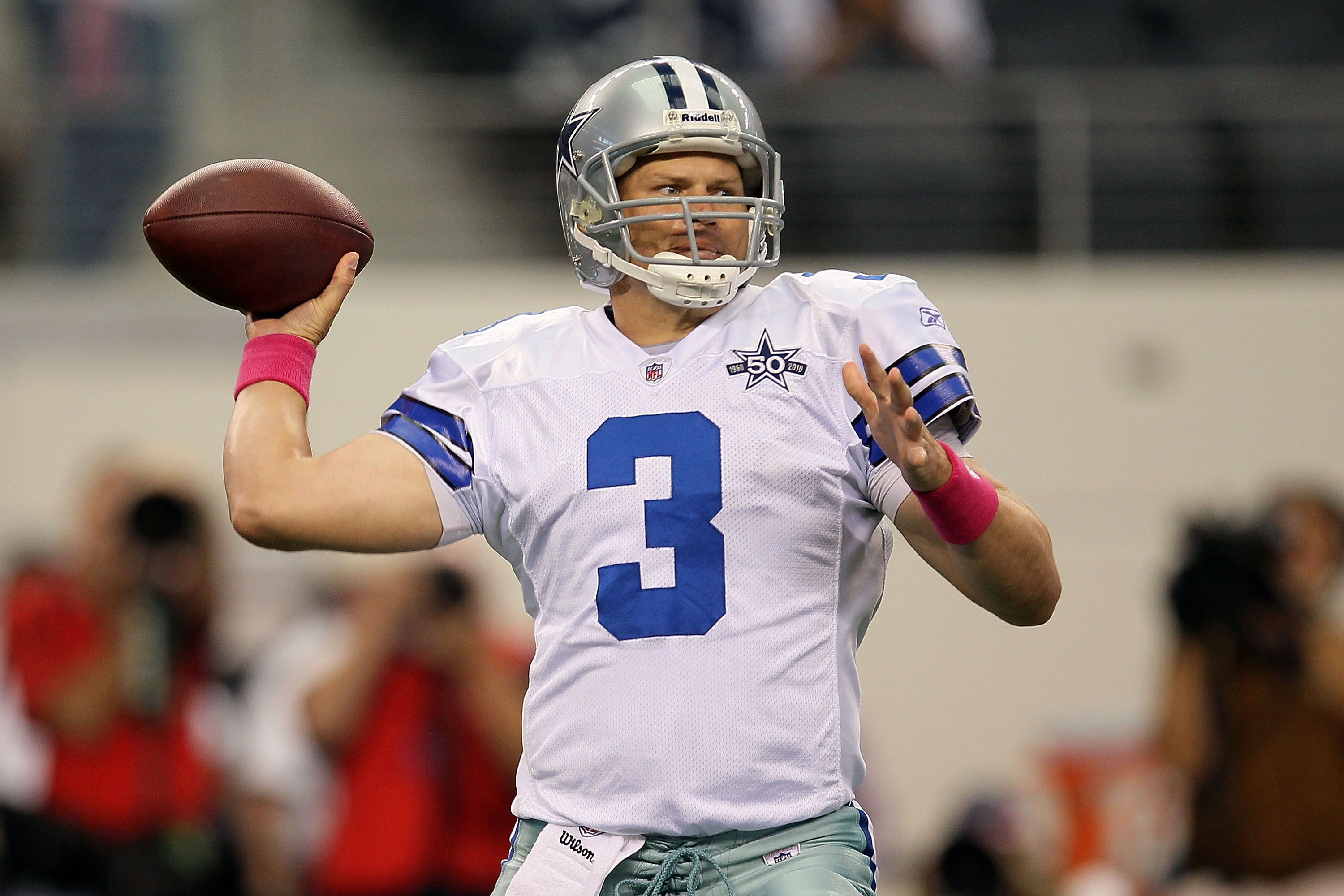 ARLINGTON, TX - OCTOBER 31:  Jon Kitna #3 of the Dallas Cowboys throws a pass against the Jacksonville Jaguars at Cowboys Stadium on October 31, 2010 in Arlington, Texas.  (Photo by Stephen Dunn/Getty Images)